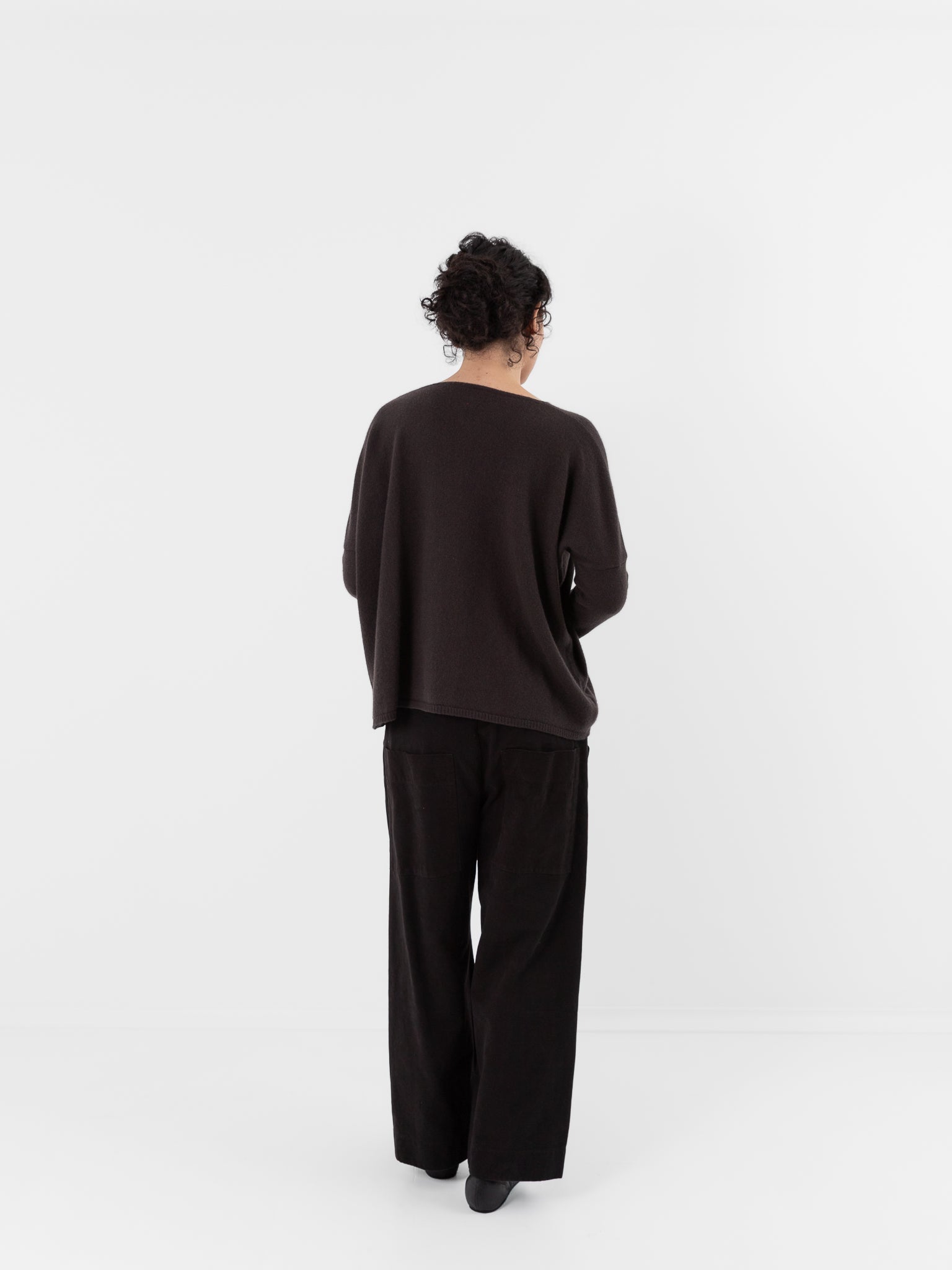Album di Famiglia V Neck WS in Brown - ALBUM DI FAMIGLIA at Worthwhile - shop SWEATER