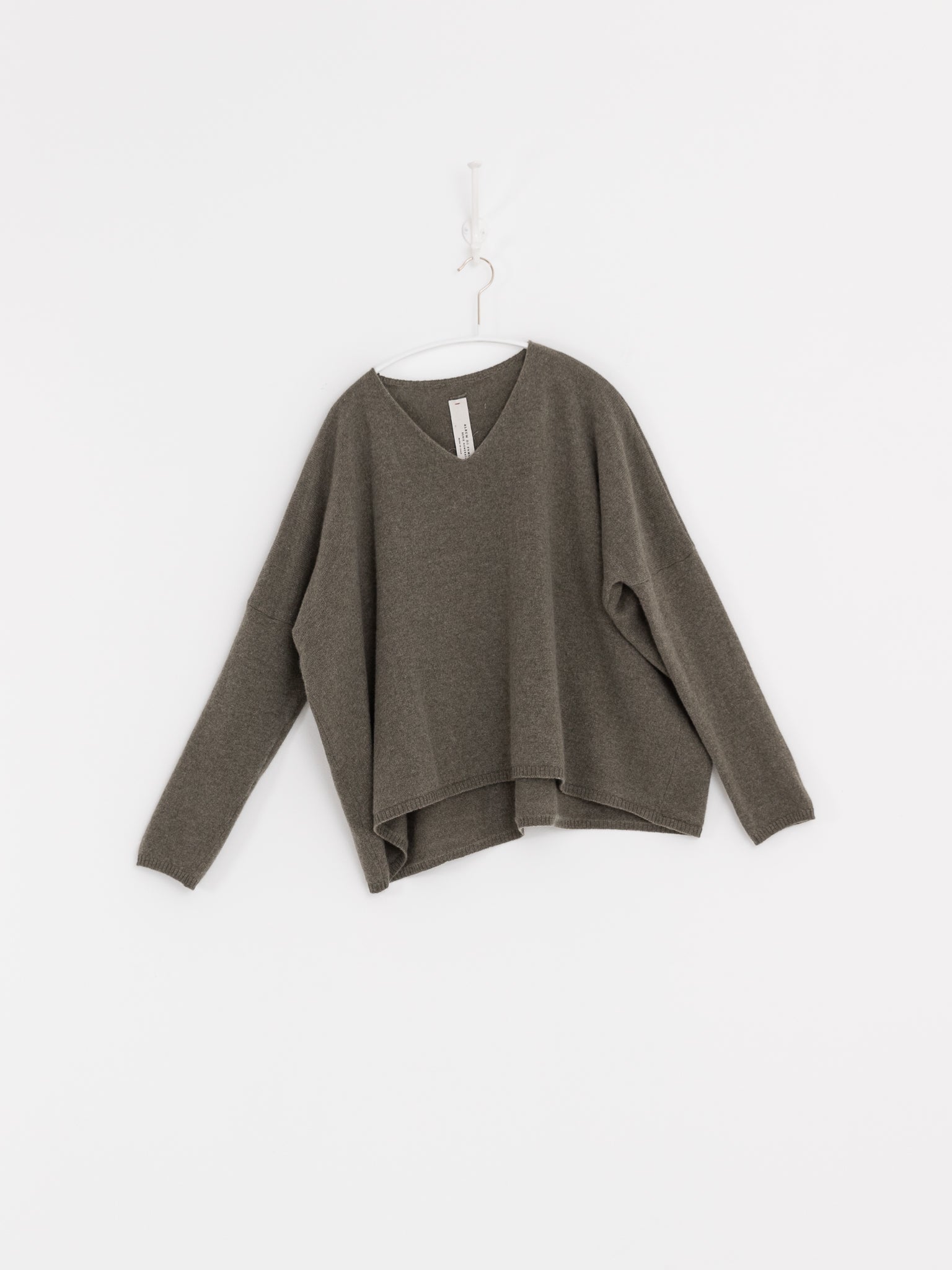 Album di Famiglia V Neck WS in Taupe - ALBUM DI FAMIGLIA at Worthwhile - shop SWEATER