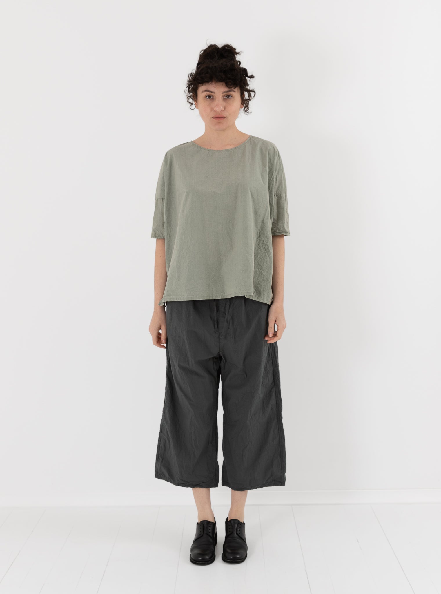 Album di Famiglia Wide & Short Trousers in Thyme TC - ALBUM DI FAMIGLIA at Worthwhile - shop PANT