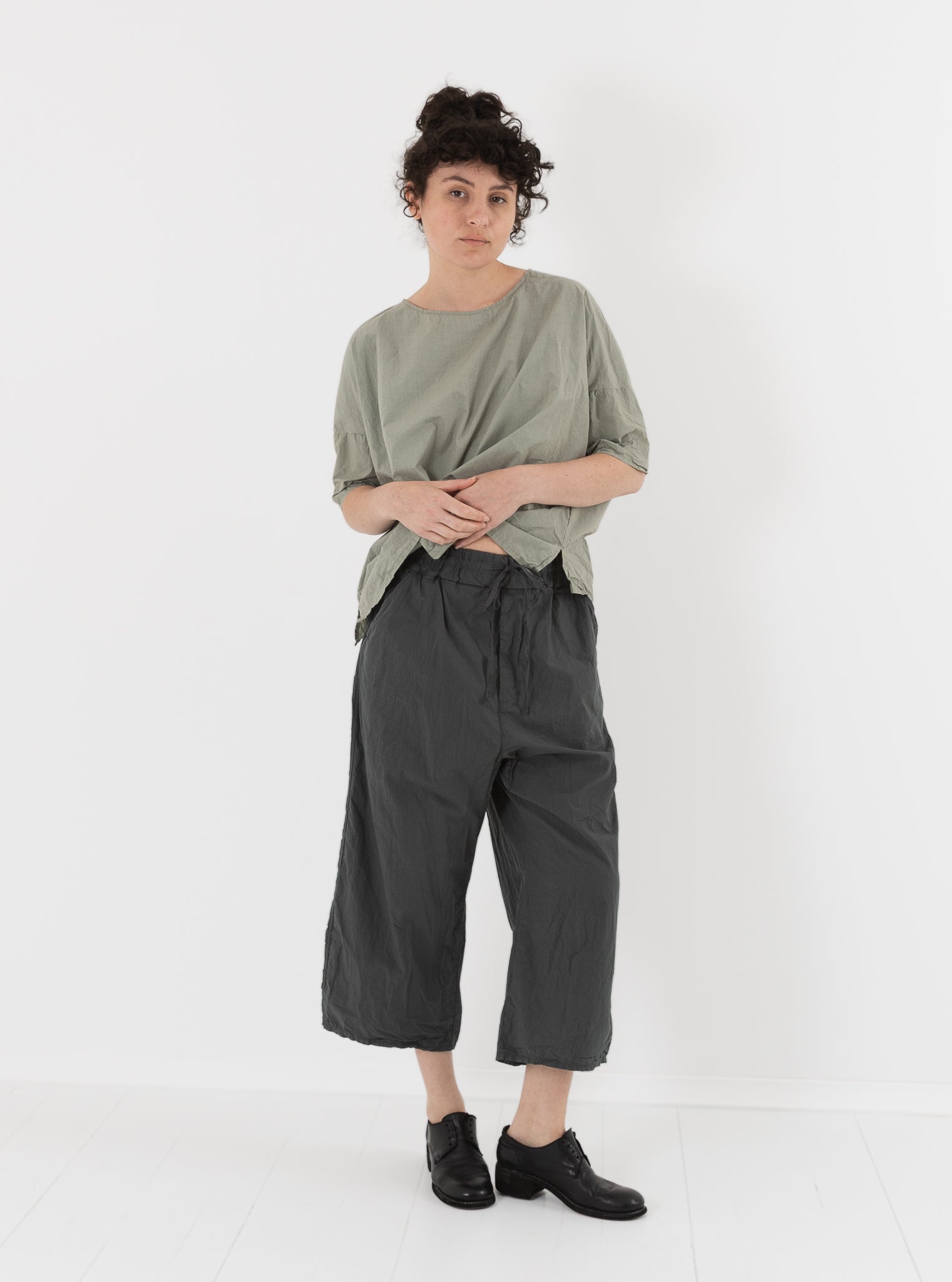 Album di Famiglia Wide & Short Trousers in Thyme TC - ALBUM DI FAMIGLIA at Worthwhile - shop PANT