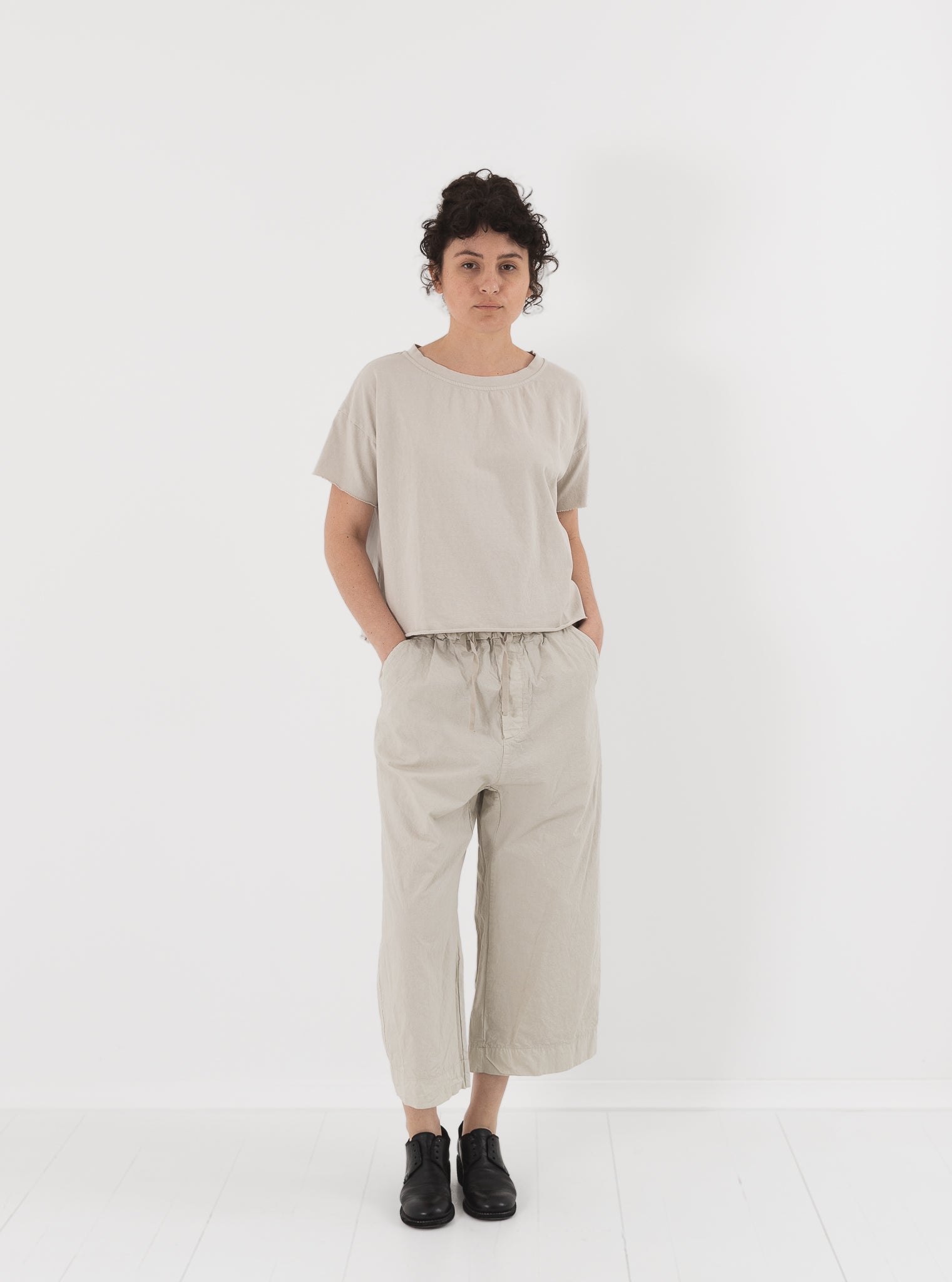 Album di Famiglia Wide & Short Trousers in Pebble CC - ALBUM DI FAMIGLIA at Worthwhile - shop PANT