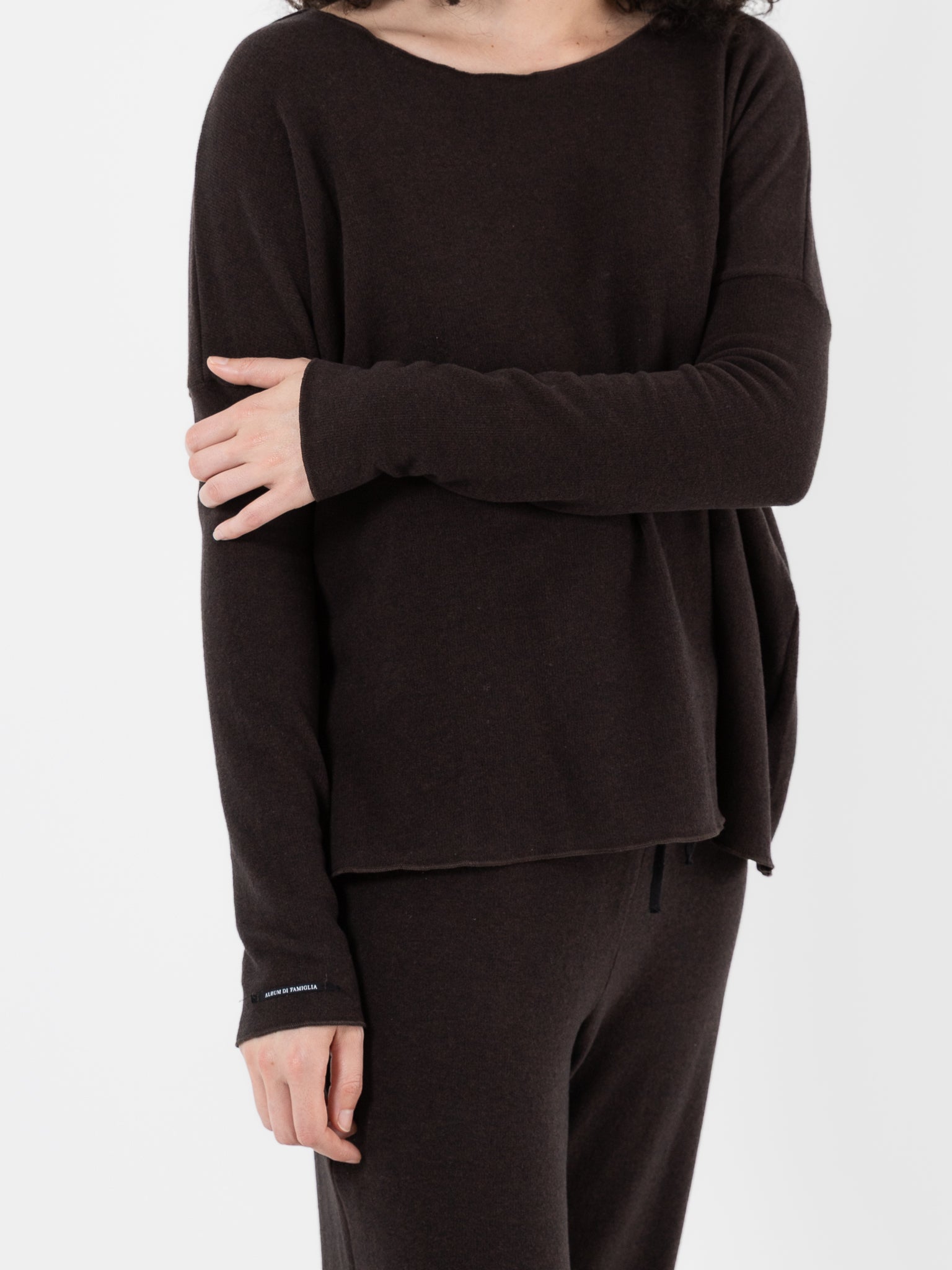 Album Di Famiglia Pullover in Chocolate JP - ALBUM DI FAMIGLIA at Worthwhile - shop TOP