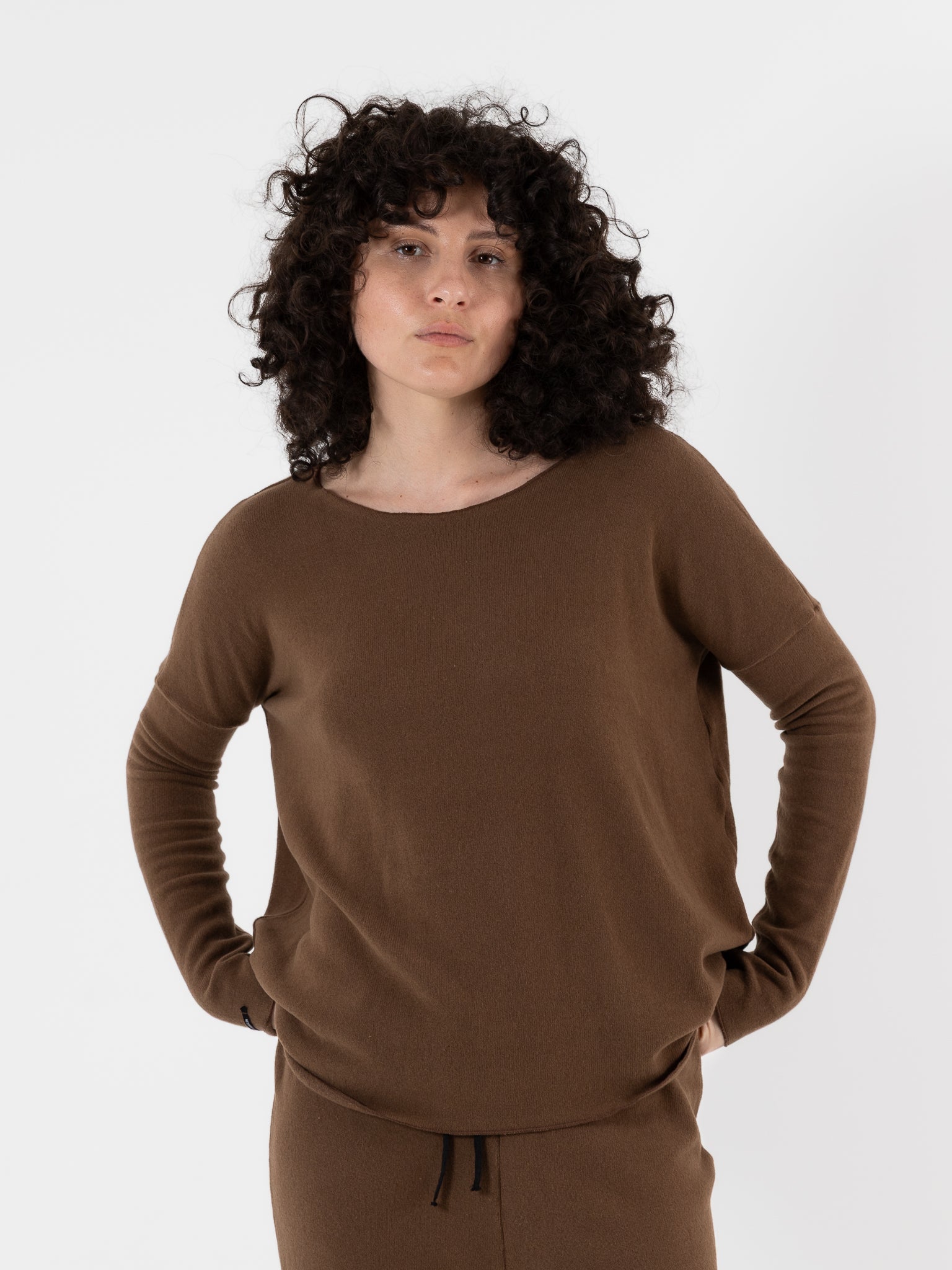 Album Di Famiglia Pullover in Chestnut JP - ALBUM DI FAMIGLIA at Worthwhile - shop TOP