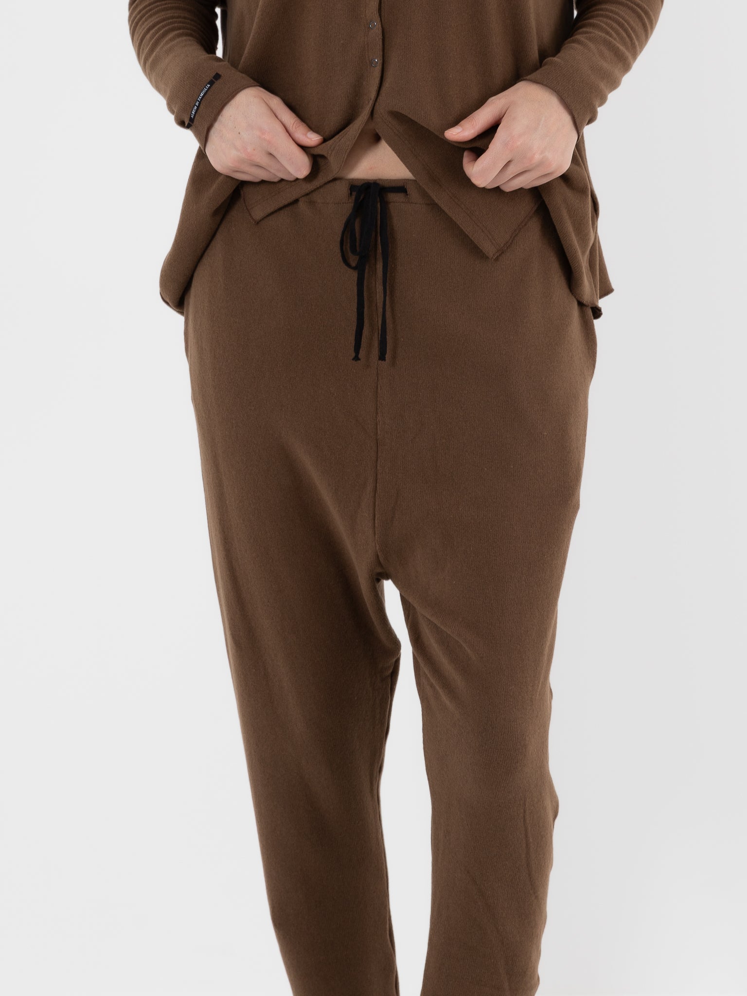 Album Di Famiglia New Basic Pant In Chestnut JP - ALBUM DI FAMIGLIA at Worthwhile - shop PANT