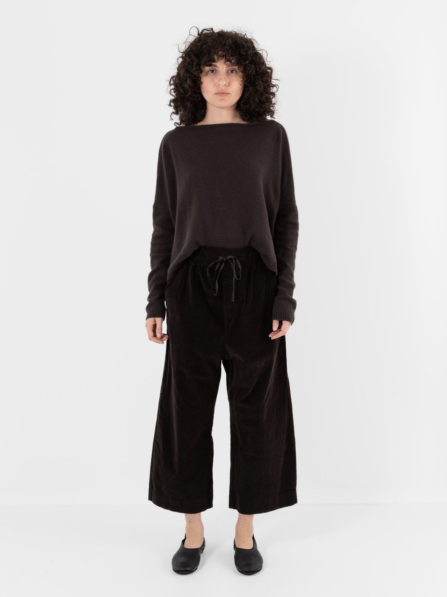 Album di Famiglia Velvet Wide & Short Trousers in Chocolate - ALBUM DI FAMIGLIA at Worthwhile - shop PANT