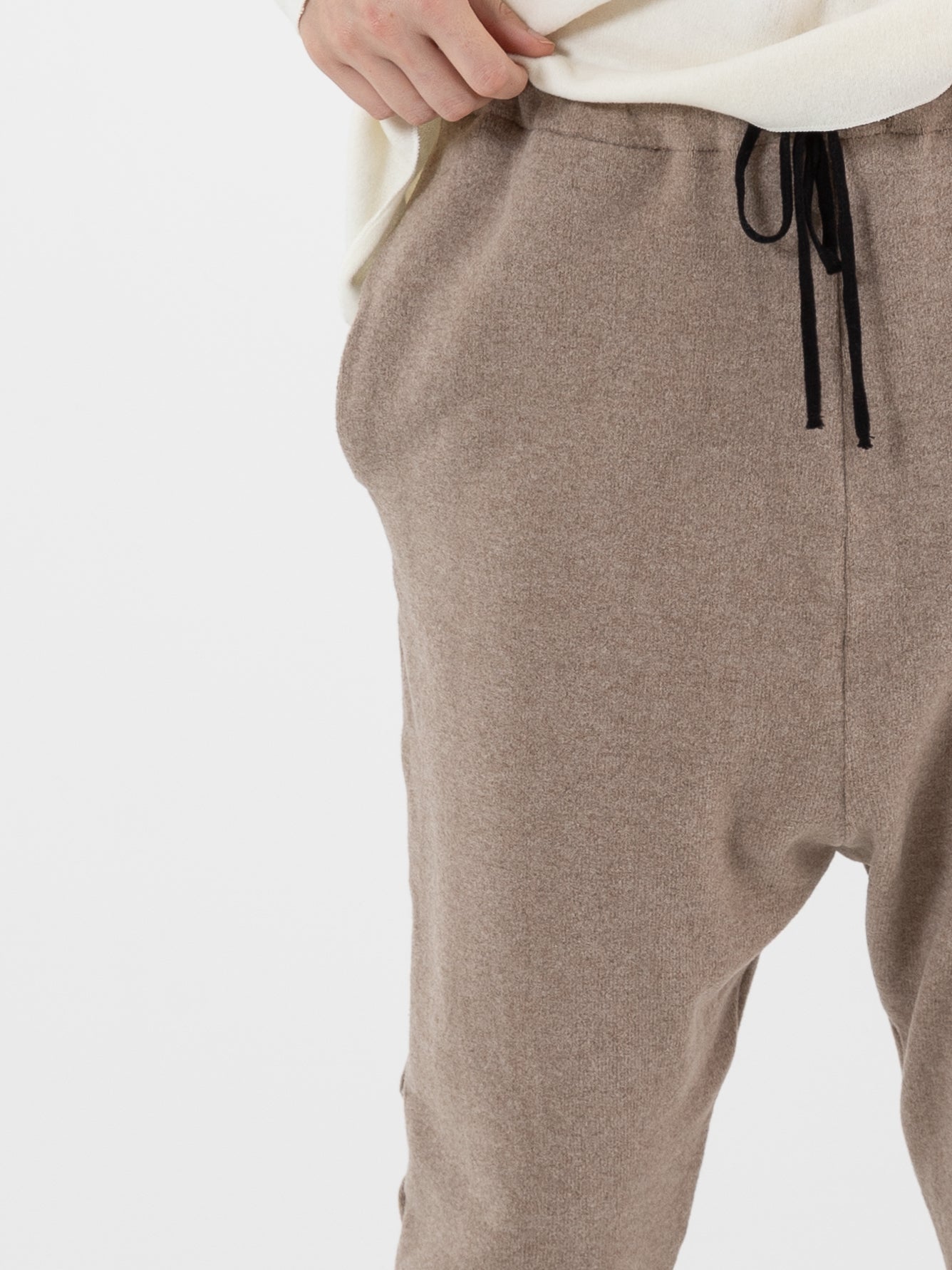 Album Di Famiglia New Basic Pant In Marron Glace JP - ALBUM DI FAMIGLIA at Worthwhile - shop PANT