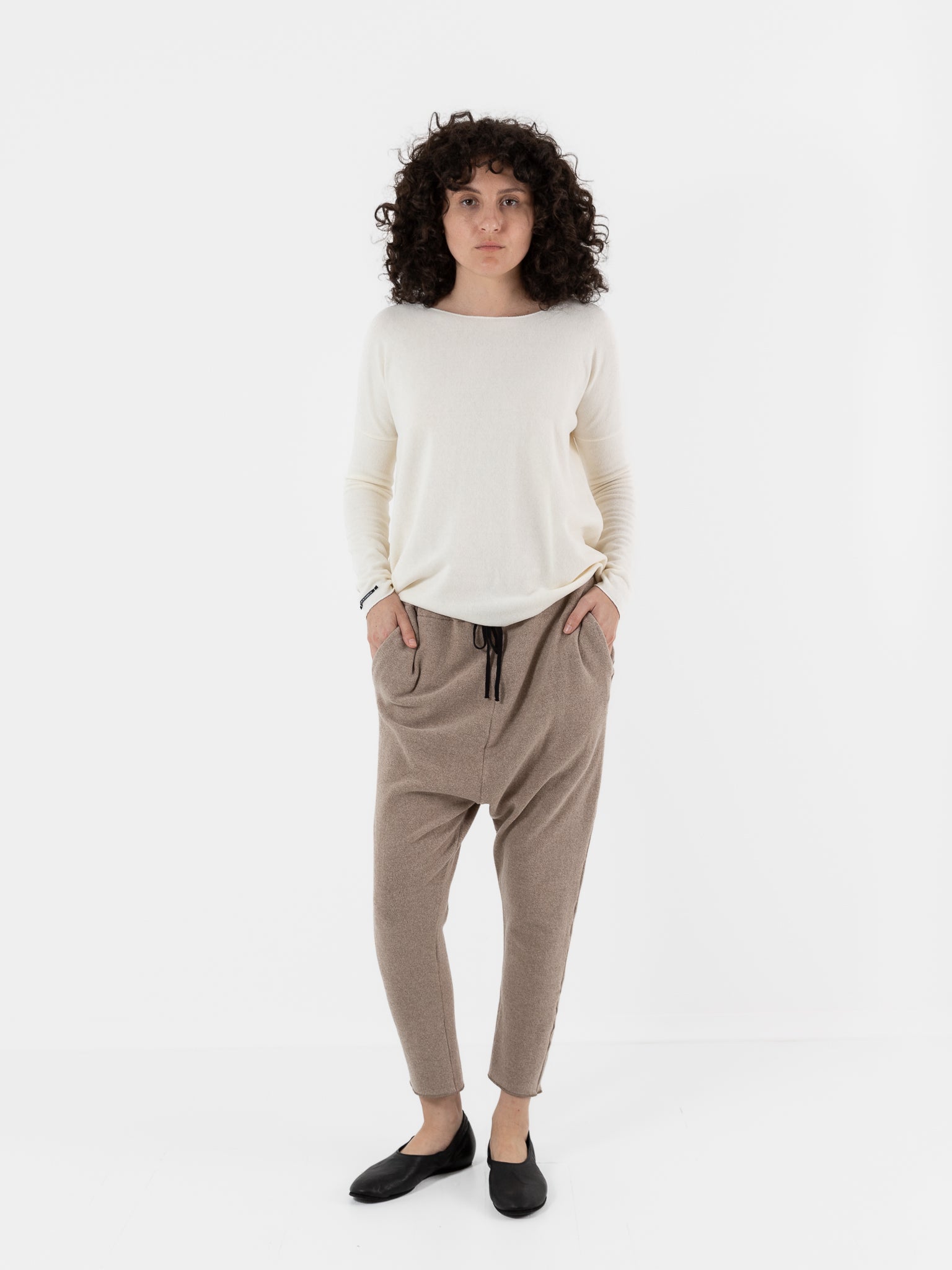 Album Di Famiglia New Basic Pant In Marron Glace JP - ALBUM DI FAMIGLIA at Worthwhile - shop PANT