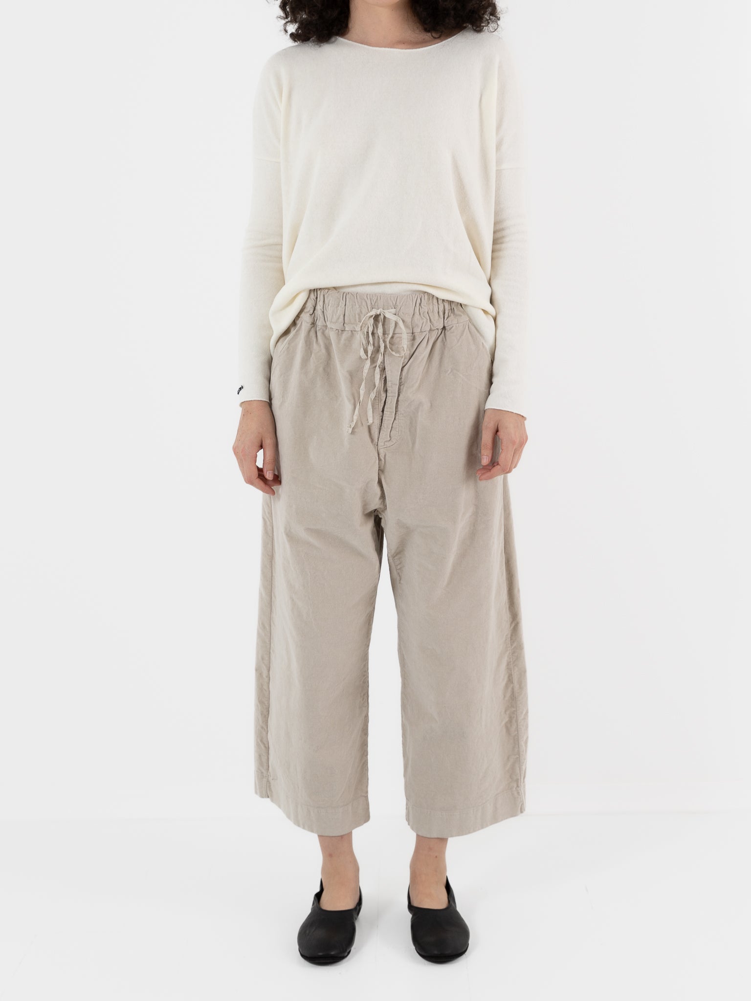 Album di Famiglia Velvet Wide & Short Trousers in Oatmeal - ALBUM DI FAMIGLIA at Worthwhile - shop PANT