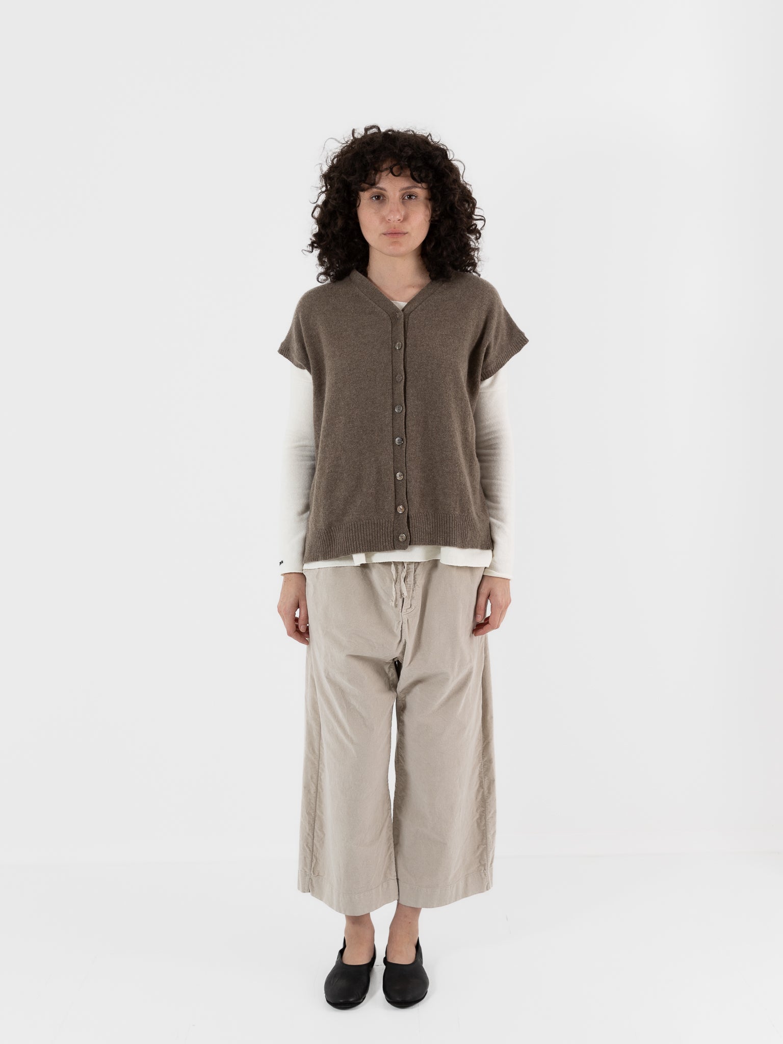 Album Di Famiglia Cashmere Open Vest in Marron Glace - ALBUM DI FAMIGLIA at Worthwhile - shop VEST