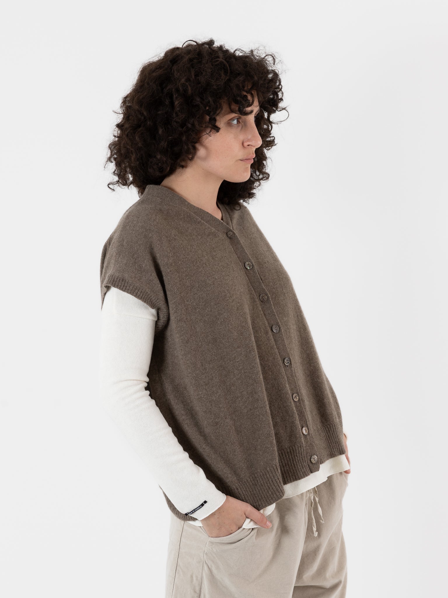 Album Di Famiglia Cashmere Open Vest in Marron Glace - ALBUM DI FAMIGLIA at Worthwhile - shop VEST
