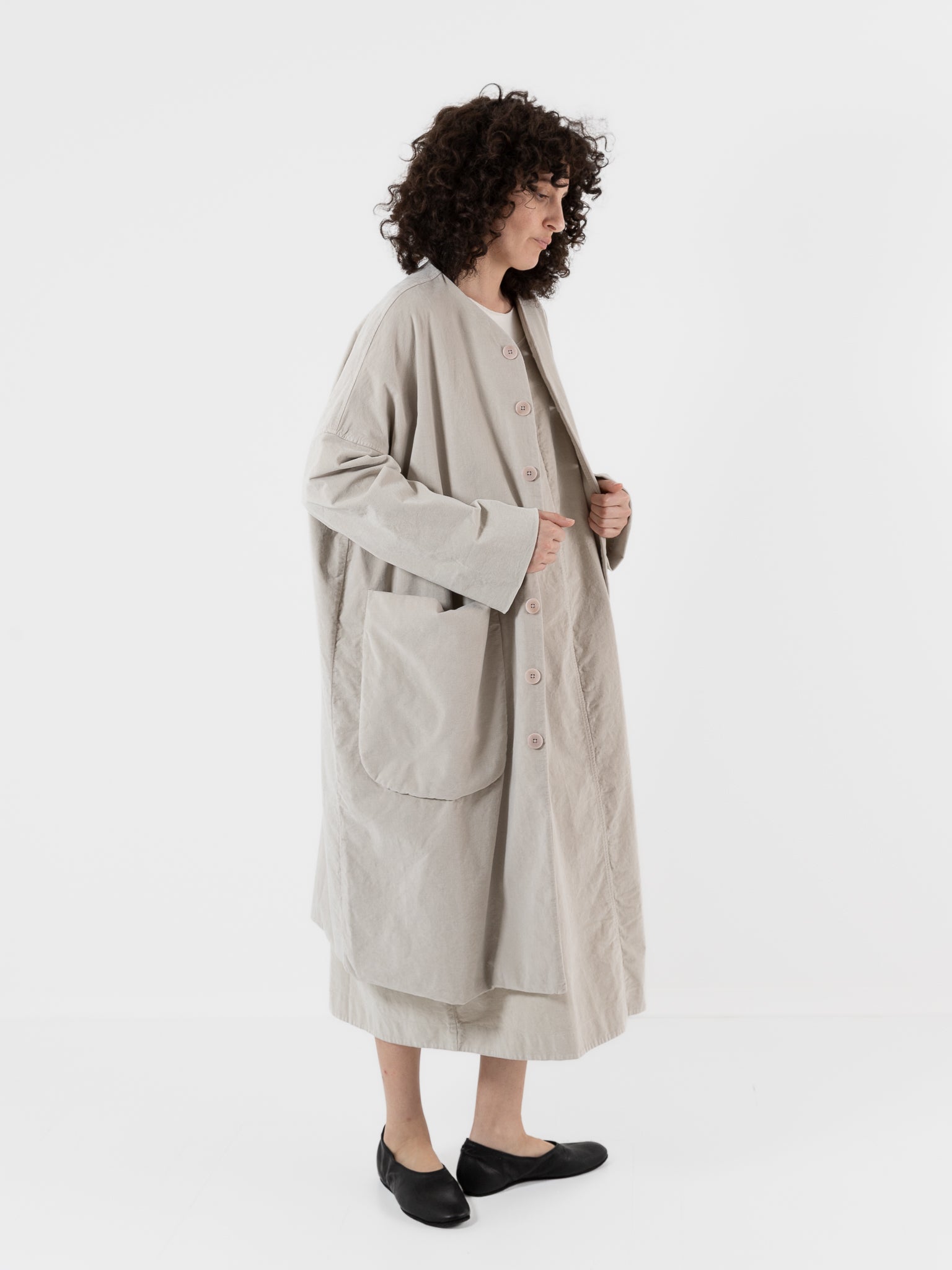 Album Di Famiglia Velvet New Loose Coat in Oatmeal - ALBUM DI FAMIGLIA at Worthwhile - shop COAT