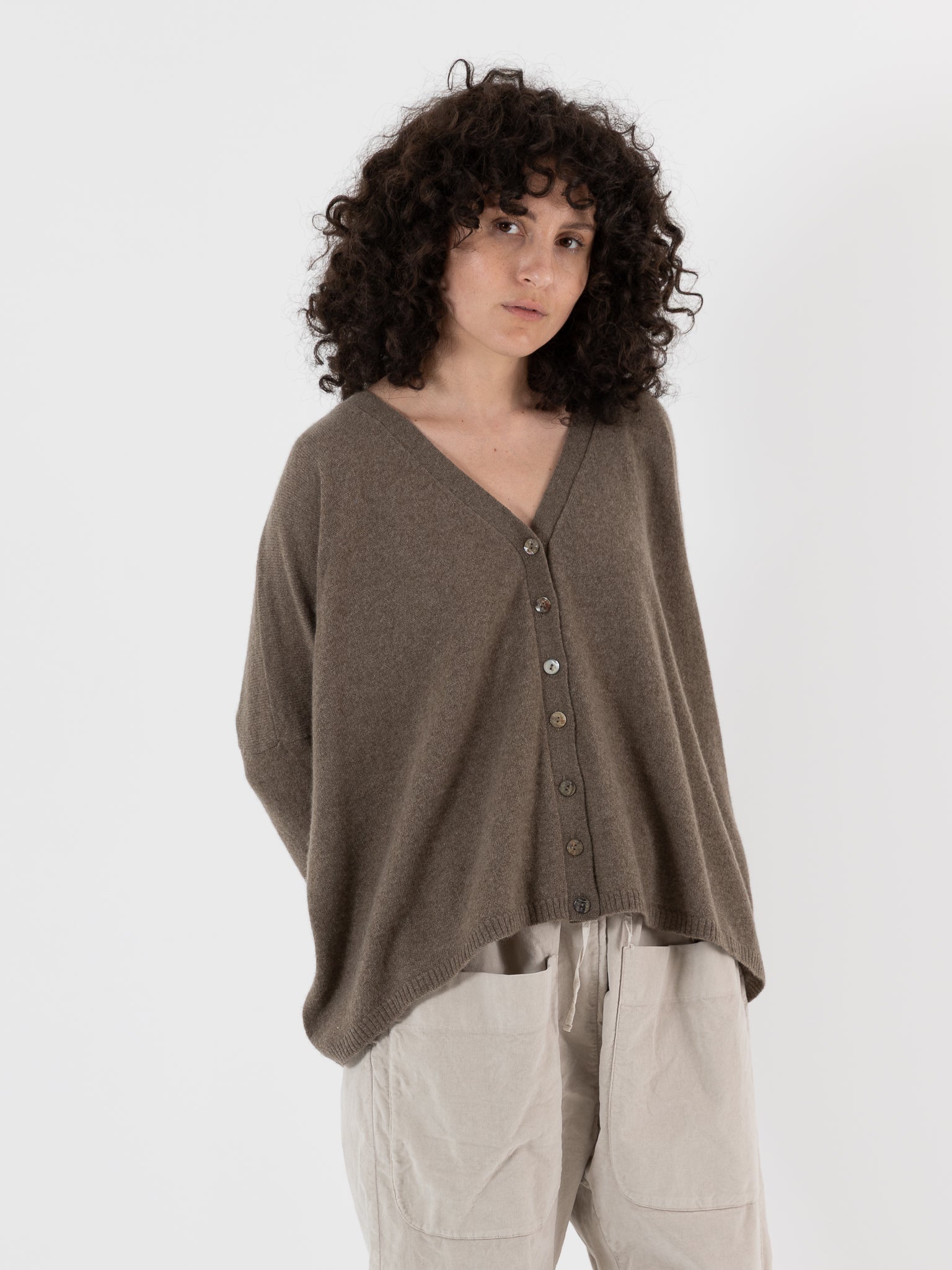 Album Di Famiglia Cashmere Cardigan In Marron Glace - ALBUM DI FAMIGLIA at Worthwhile - shop CARDIGAN