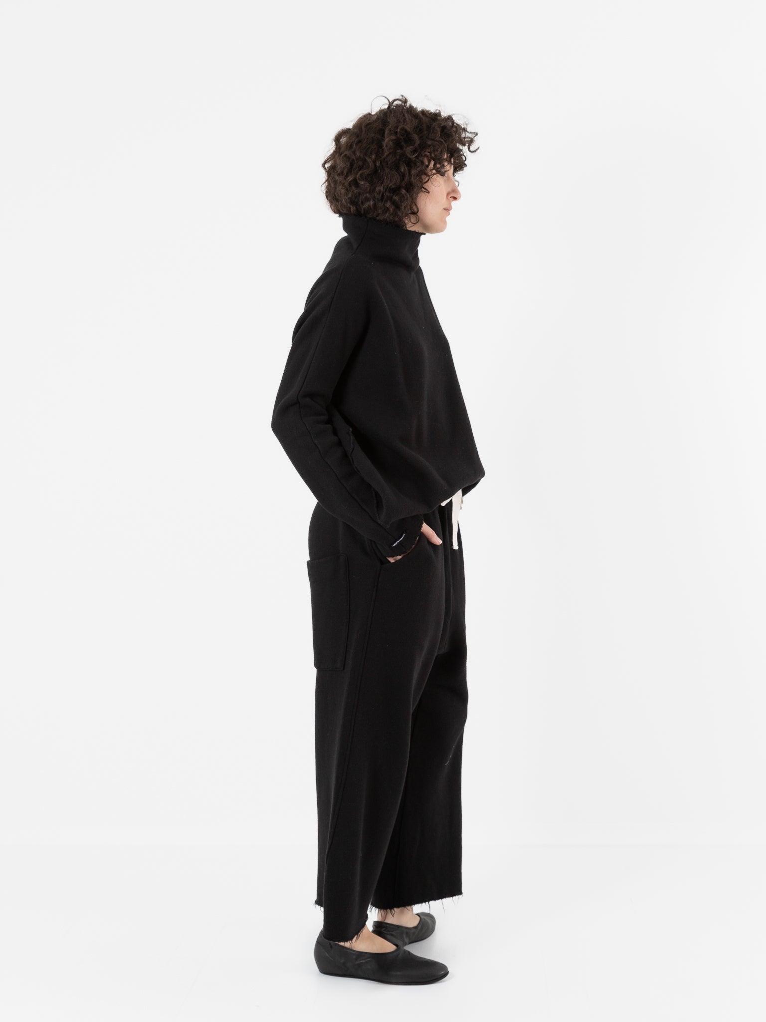 Album di Famiglia Soft Wide & Short Trousers in Black - ALBUM DI FAMIGLIA at Worthwhile - shop PANT