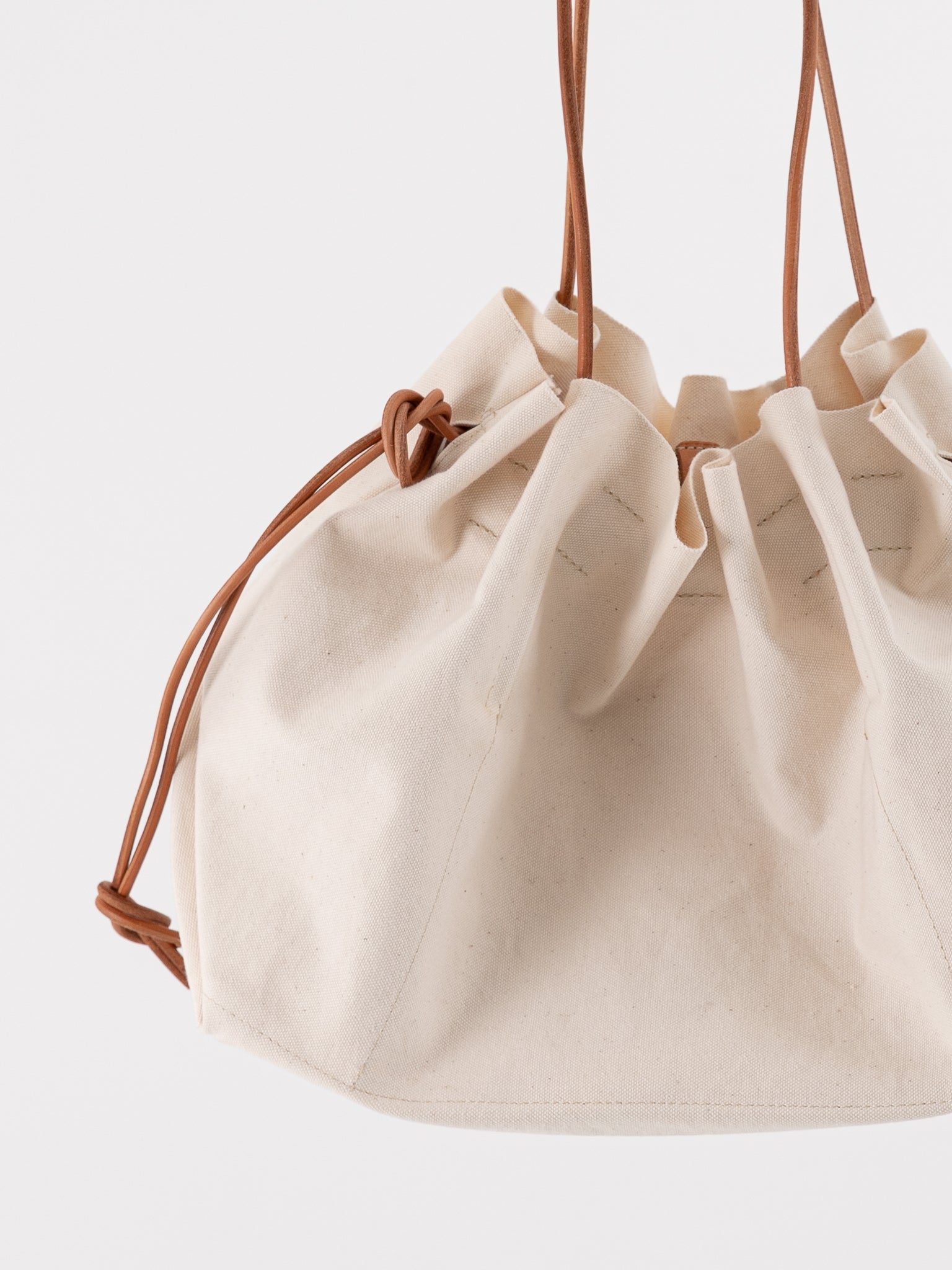 Amiacalva Scarecrow Medium Tote in White - AMIACALVA at Worthwhile - shop BAG