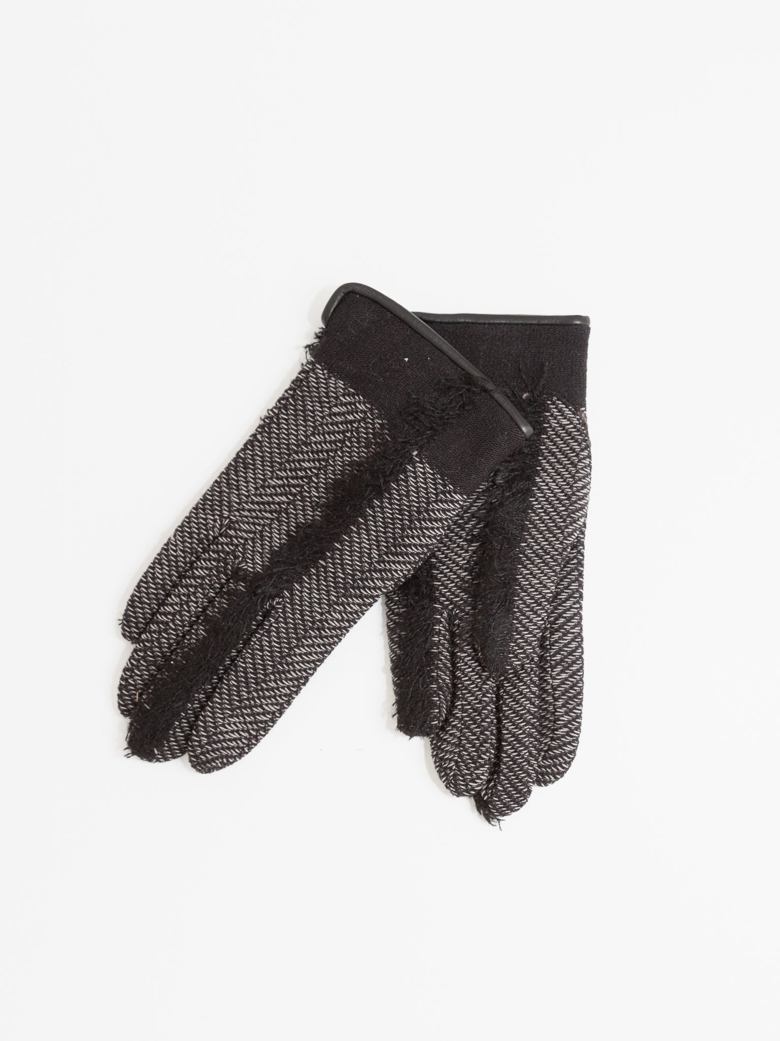 Antipast Fringe Cashmere Gloves, Black - Worthwhile