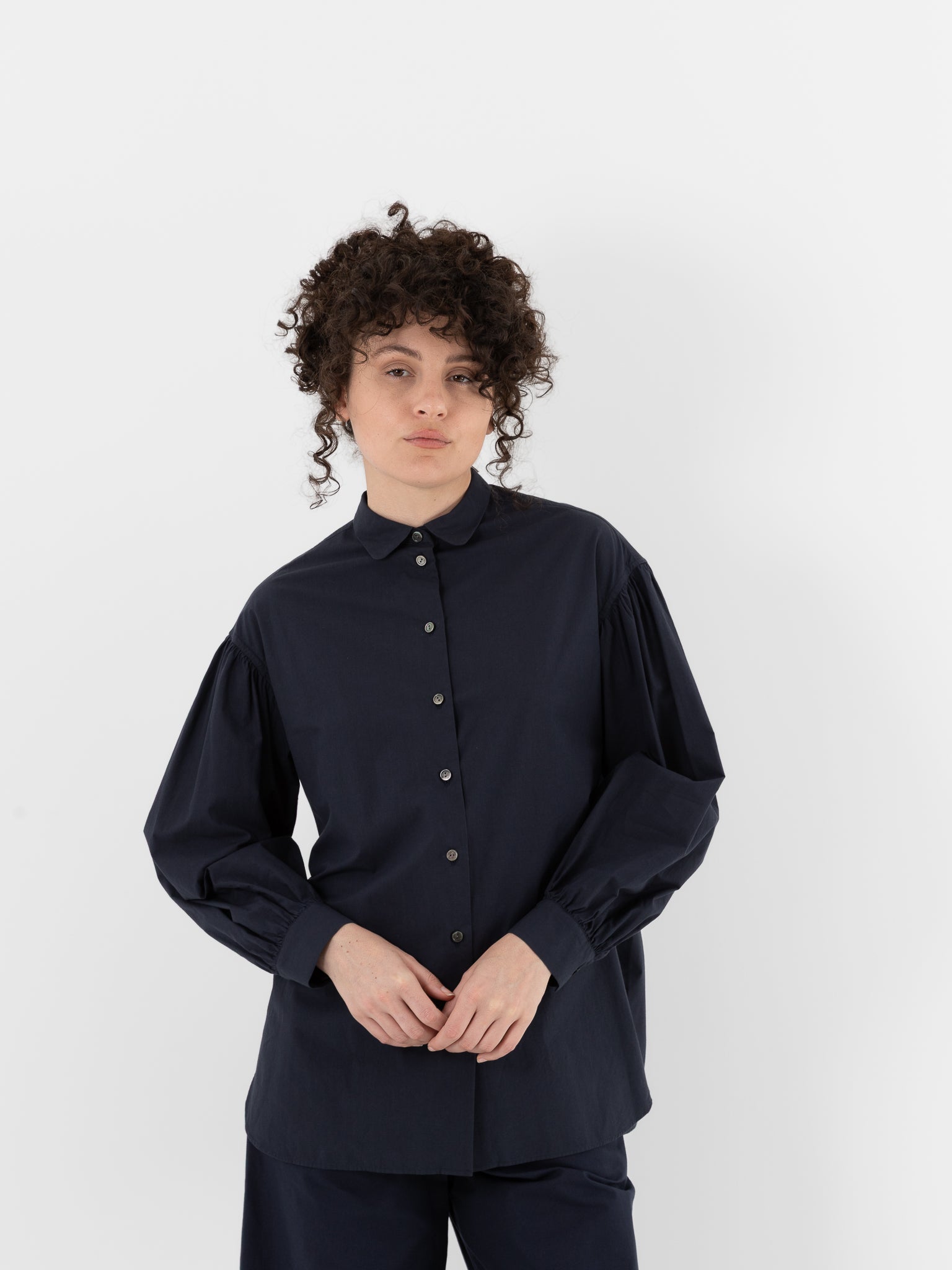 Arts & Science Bulky Gather Shirt in Navy - ARTS & SCIENCE at Worthwhile - shop Unclassified