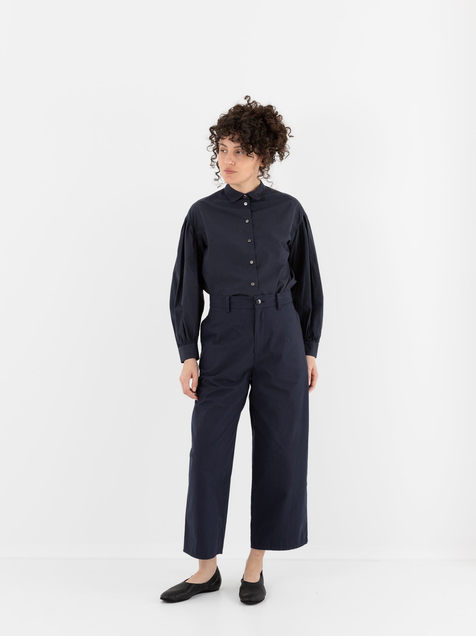 Arts & Science Bulky Chinos Pants in Navy - ARTS & SCIENCE at Worthwhile - shop PANT