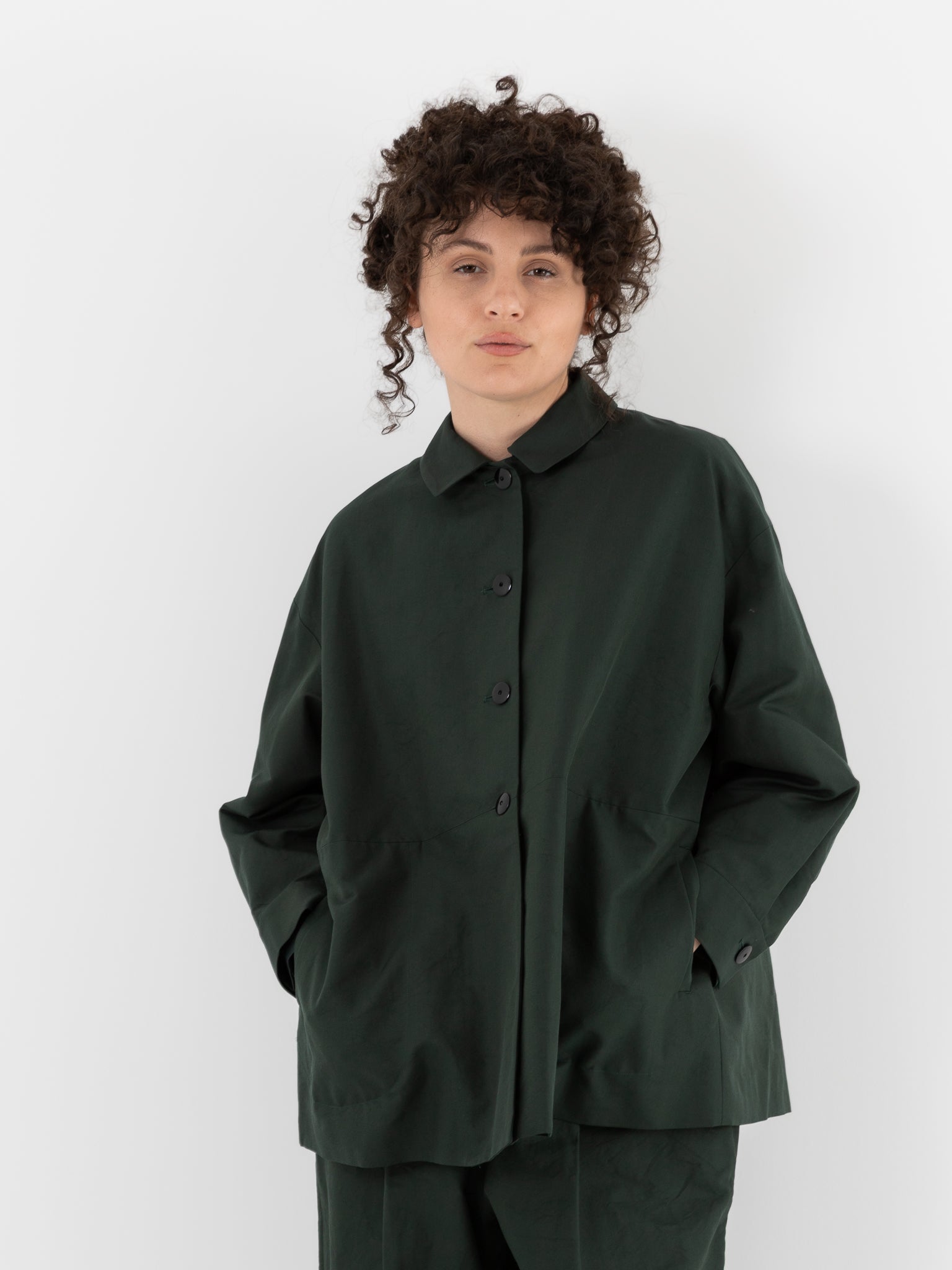 Arts & Science Back Gather Shirt Jacket in Dark Forest Green - ARTS & SCIENCE at Worthwhile - shop JACKET