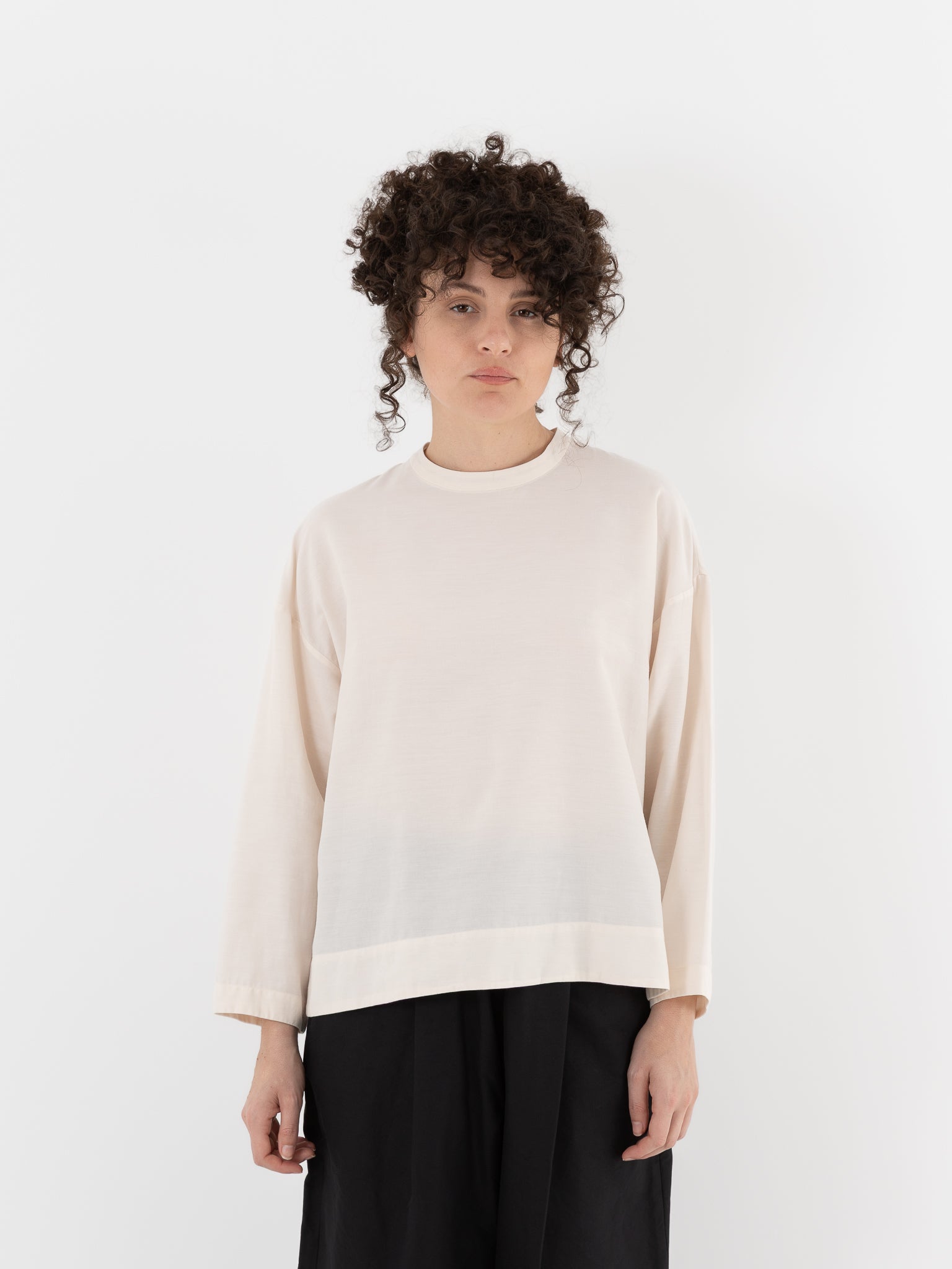 Arts & Science Bulky Slip - On Blouse in Ivory - ARTS & SCIENCE at Worthwhile - shop TOP