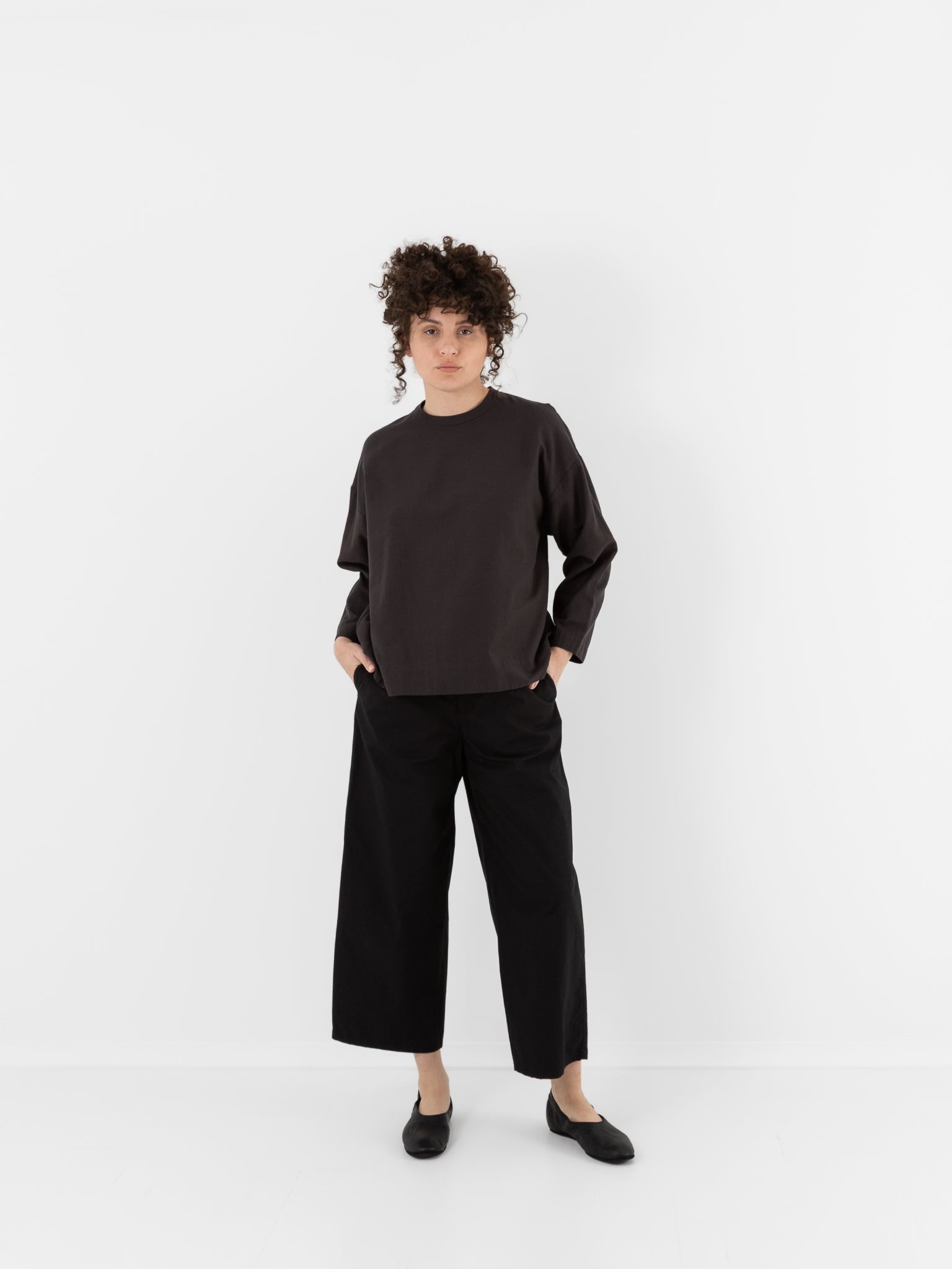 Arts & Science Bulky Slip - On Blouse in Vintage Black - ARTS & SCIENCE at Worthwhile - shop TOP