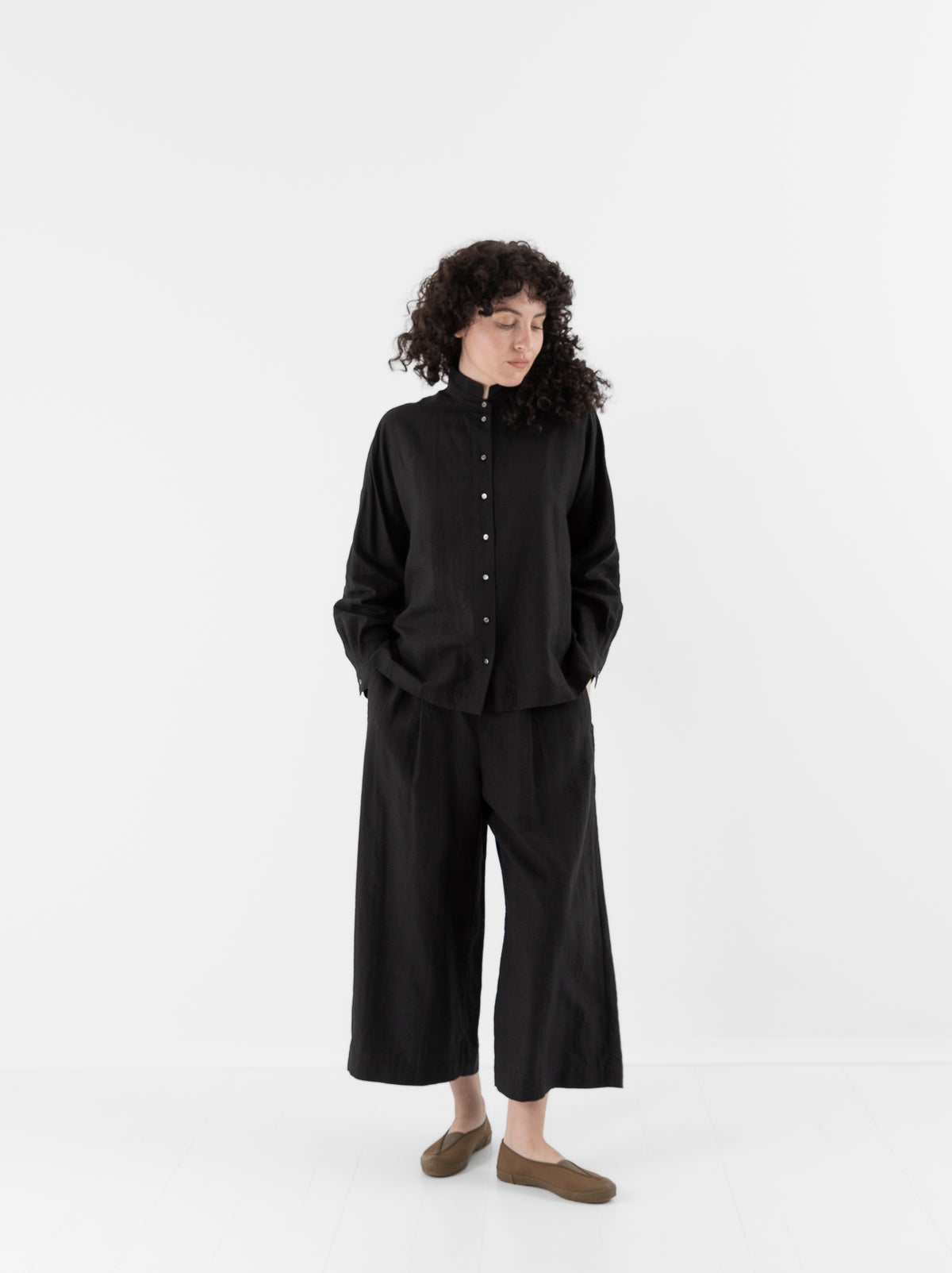 Arts & Science Back Tuck Easy Wide Pants in Black - ARTS & SCIENCE at Worthwhile - shop PANT
