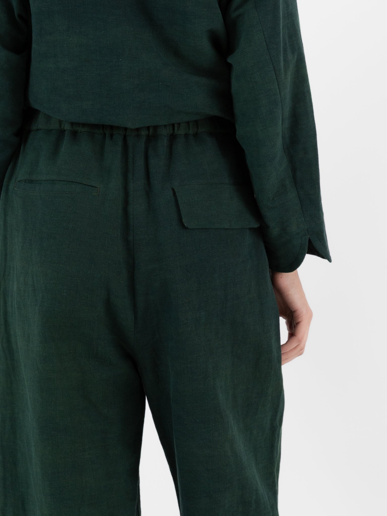 Arts & Science Easy Pants in IFT Forest Green - ARTS & SCIENCE at Worthwhile - shop PANT