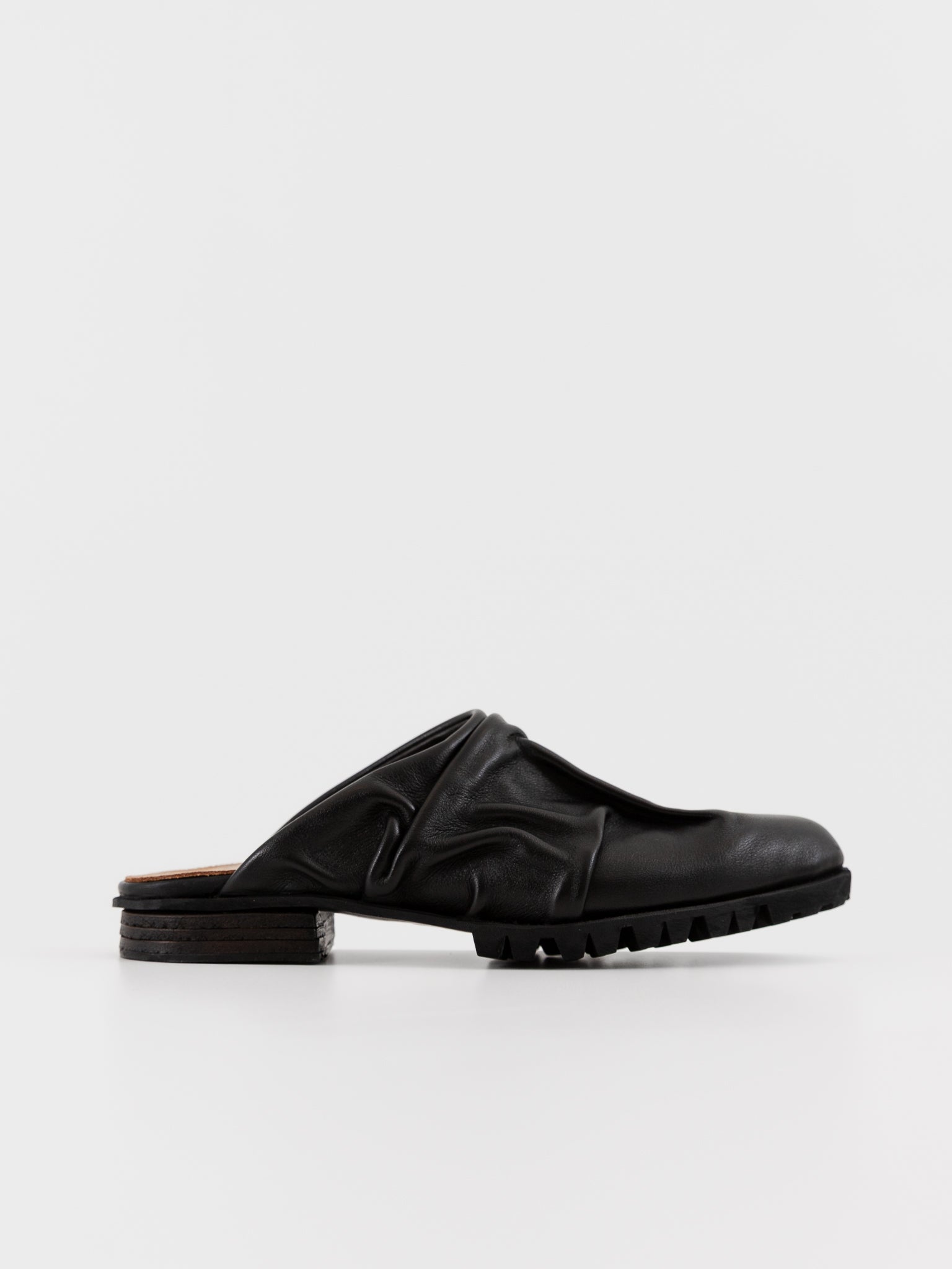 Atelier Inscrire Aeist Shoe in Black - ATELIER INSCRIRE at Worthwhile - shop SHOES
