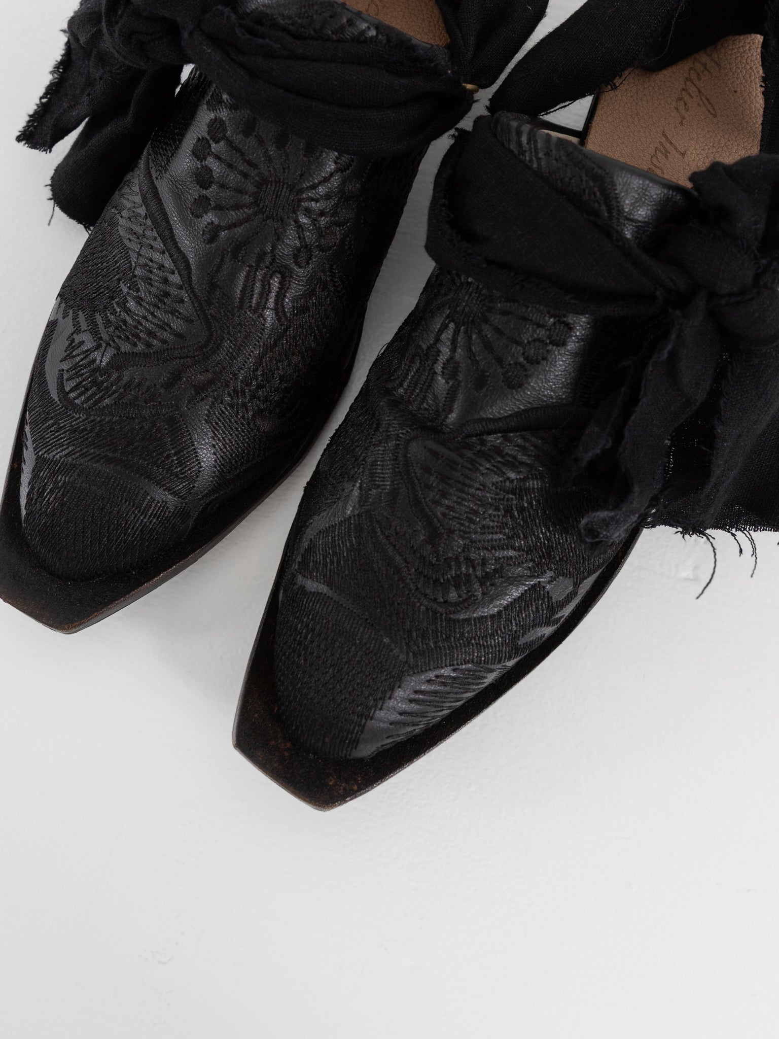 Atelier Inscrire Venancia Shoe in Black - ATELIER INSCRIRE at Worthwhile - shop SHOES