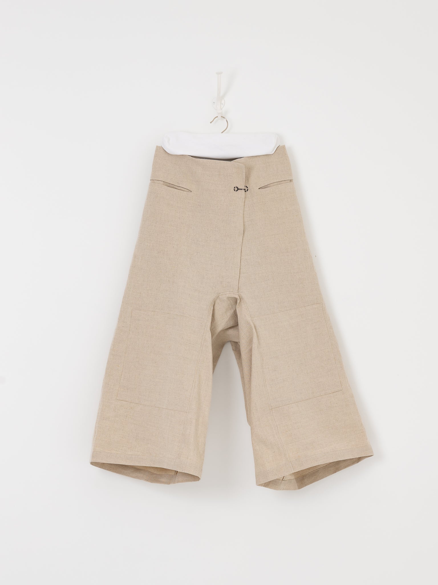 Atelier Suppan Toile Short Pants 42 in Off White - ATELIER SUPPAN at Worthwhile - shop PANT