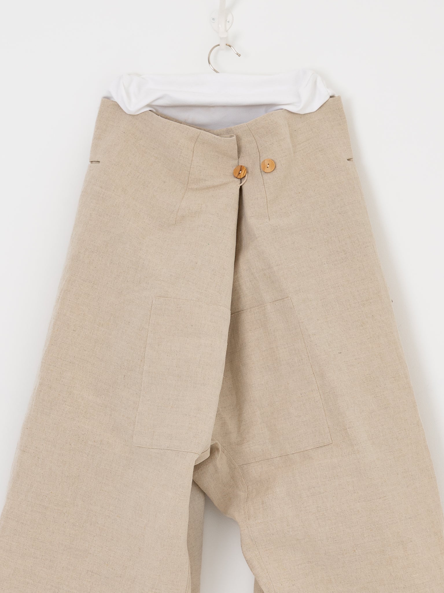 Atelier Suppan Toile Short Pants 42 in Off White - ATELIER SUPPAN at Worthwhile - shop PANT