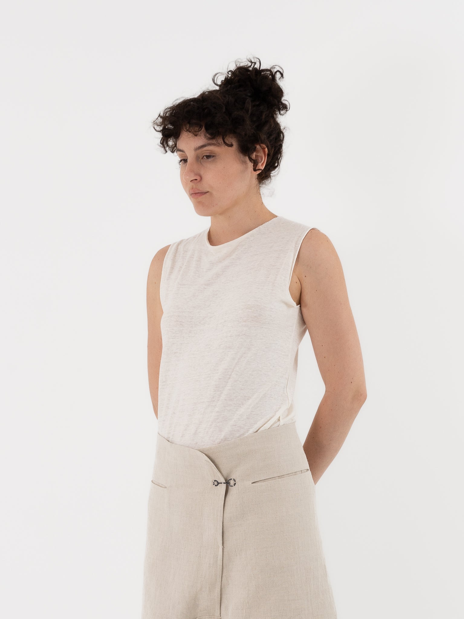 Atelier Suppan Linen Tank 65 in White - ATELIER SUPPAN at Worthwhile - shop TOP