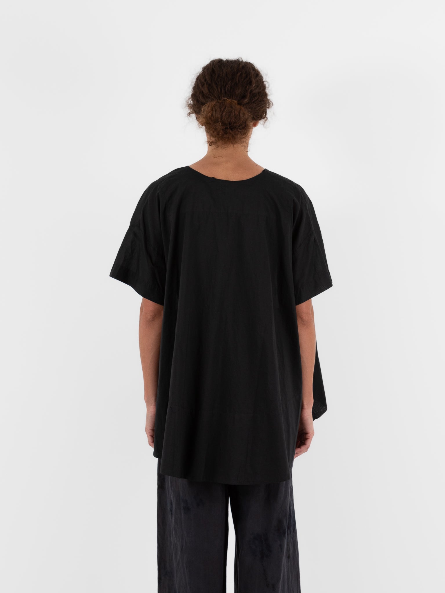 Atelier Suppan Oversize Top 45 in Black - ATELIER SUPPAN at Worthwhile - shop TOP