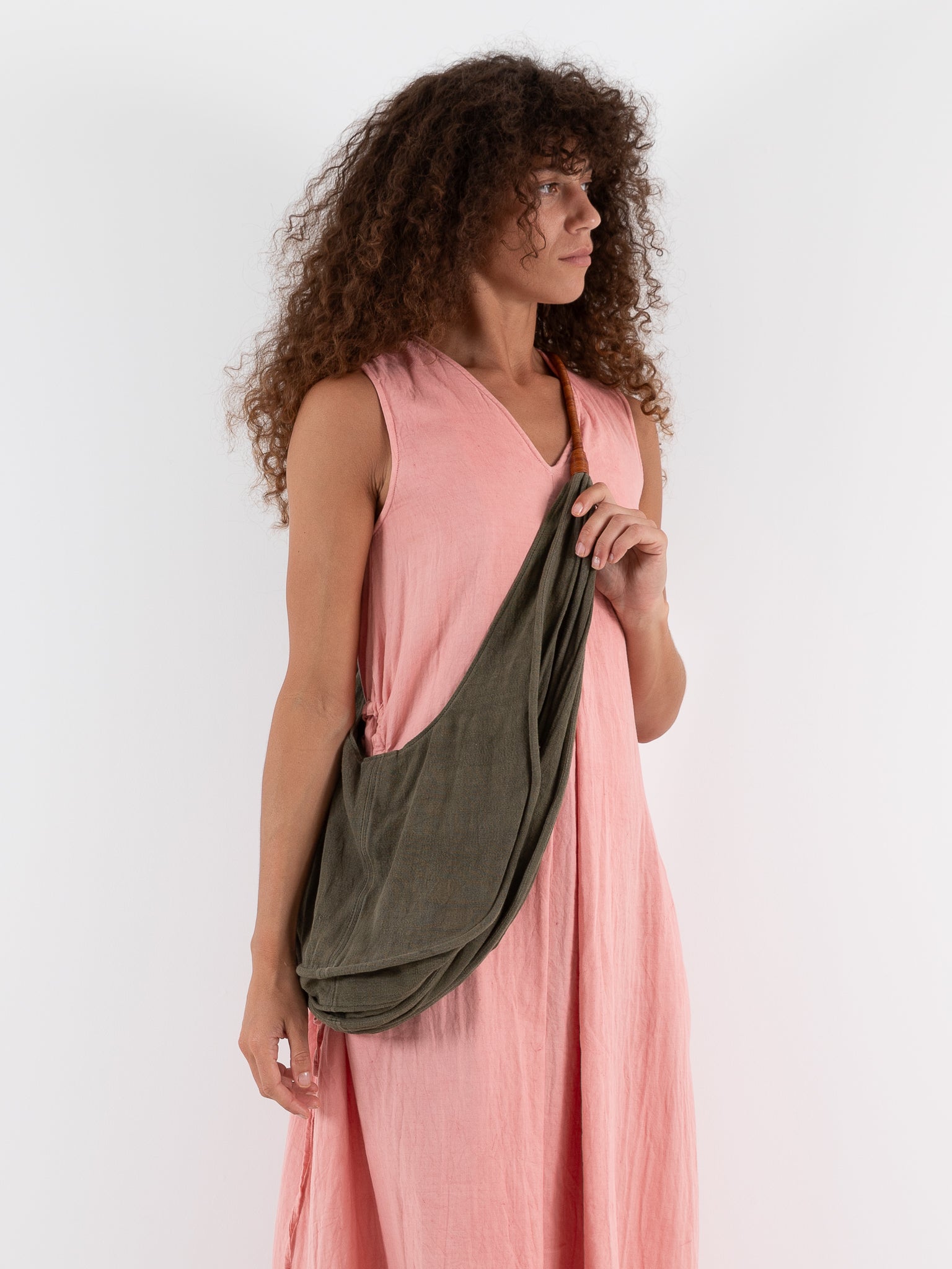 The Backward Vendor Crossbody Jellyfish Bag in Pomegranate - THE BACKWARD VENDOR at Worthwhile - shop BAG