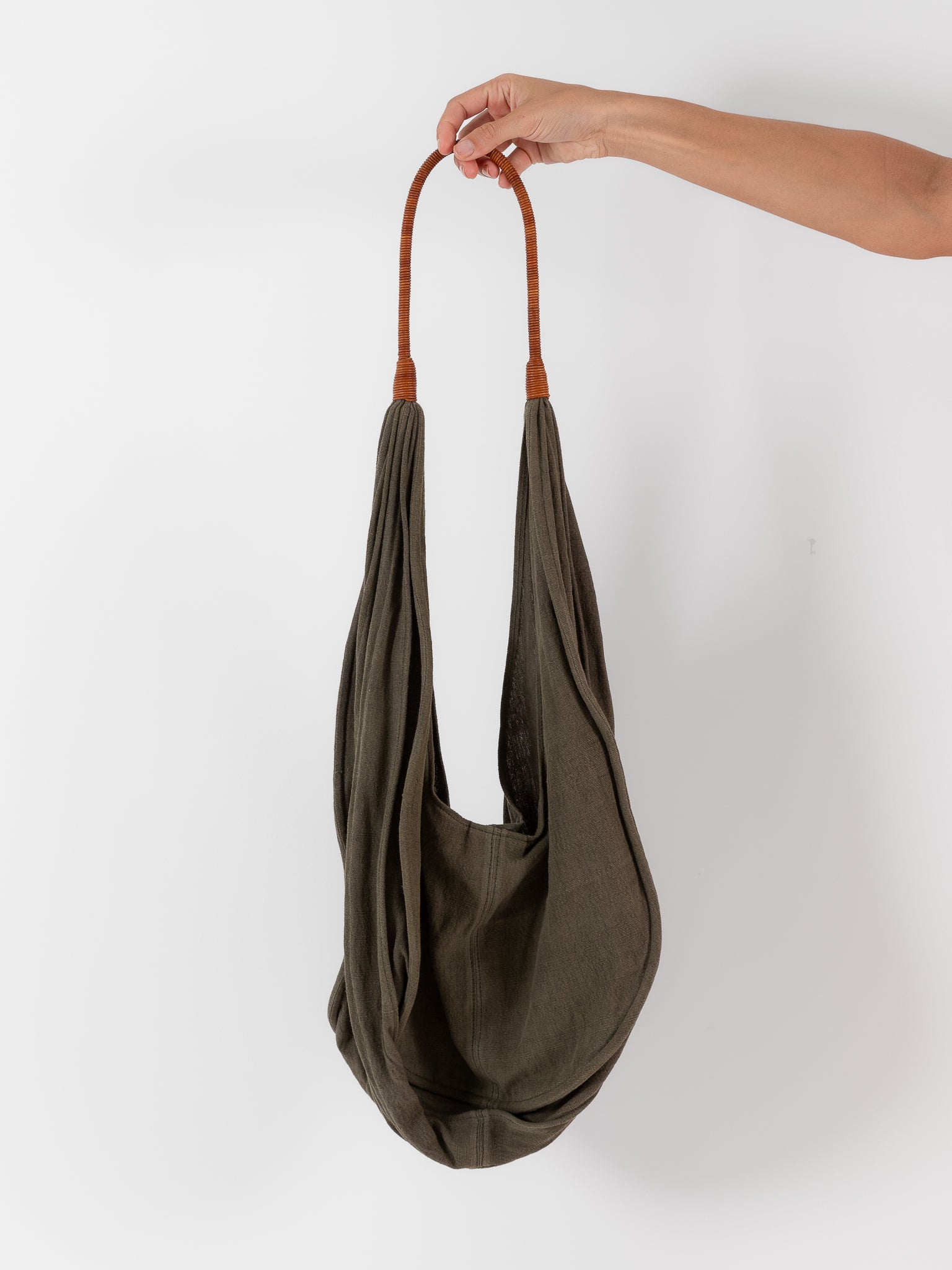 The Backward Vendor Crossbody Jellyfish Bag in Pomegranate - THE BACKWARD VENDOR at Worthwhile - shop BAG
