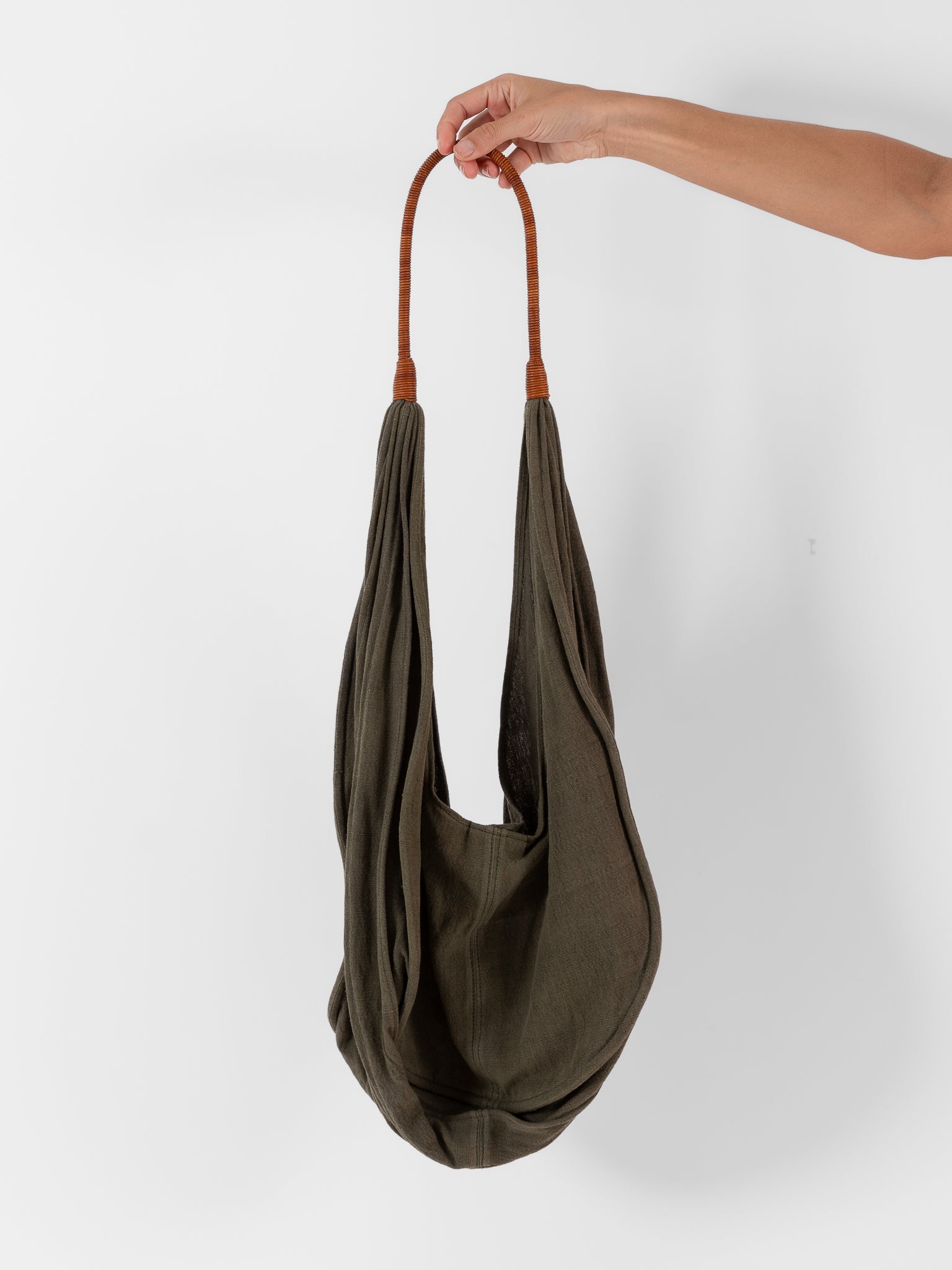 The Backward Vendor Crossbody Jellyfish Bag in Pomegranate - THE BACKWARD VENDOR at Worthwhile - shop BAG