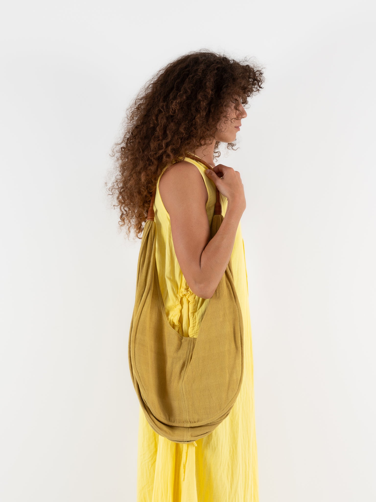 The Backward Vendor Crossbody Jellyfish Bag in Marigold - THE BACKWARD VENDOR at Worthwhile - shop BAG