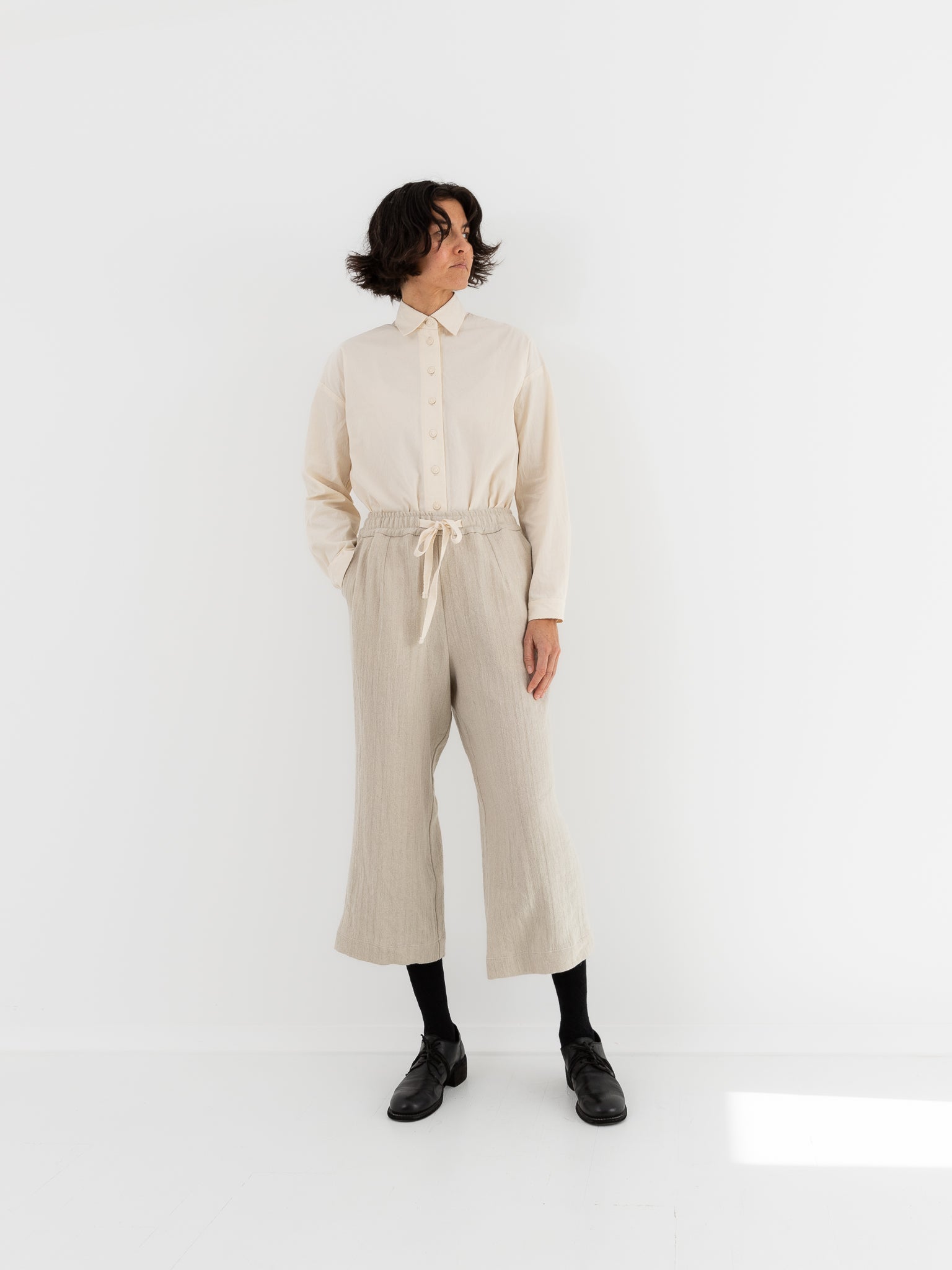 Der Antagonist Trouser 13 in Natural - DER ANTAGONIST at Worthwhile - shop PANT