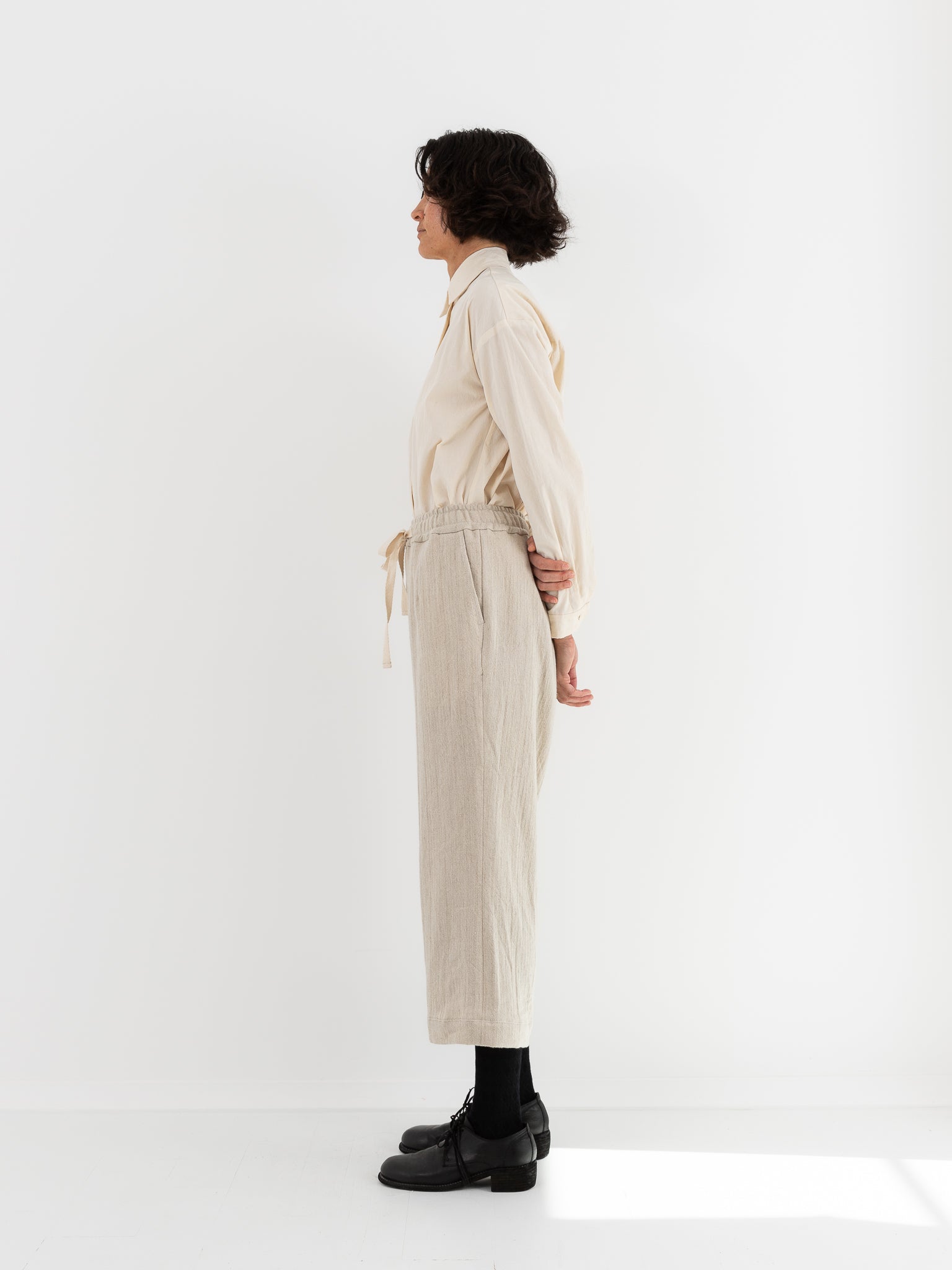 Der Antagonist Trouser 13 in Natural - DER ANTAGONIST at Worthwhile - shop PANT