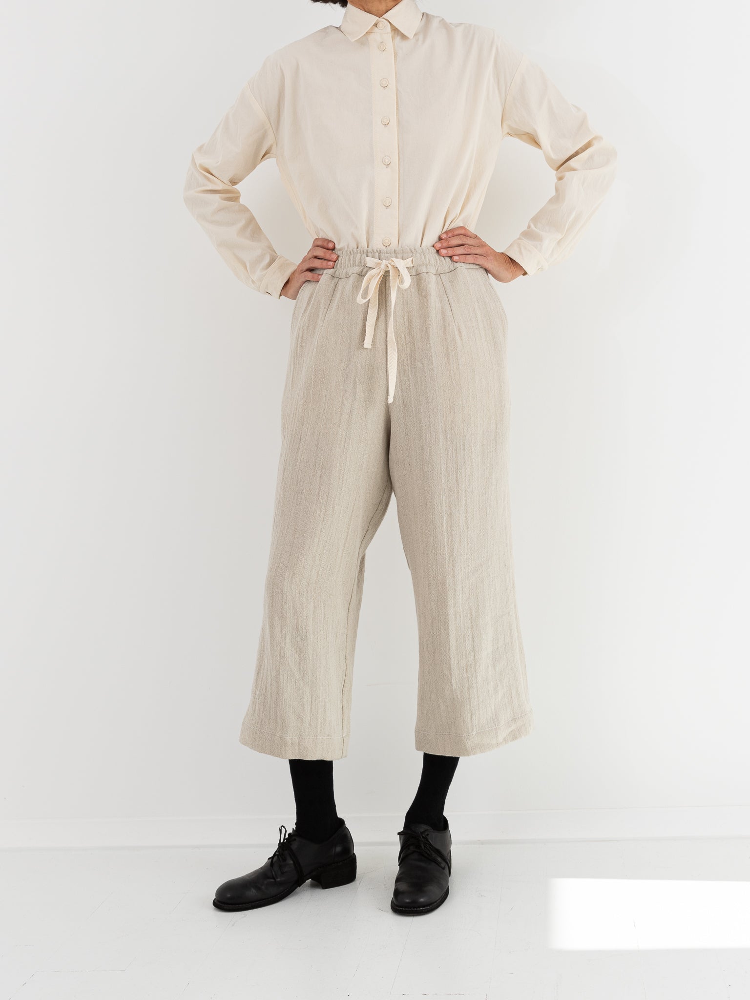 Der Antagonist Trouser 13 in Natural - DER ANTAGONIST at Worthwhile - shop PANT