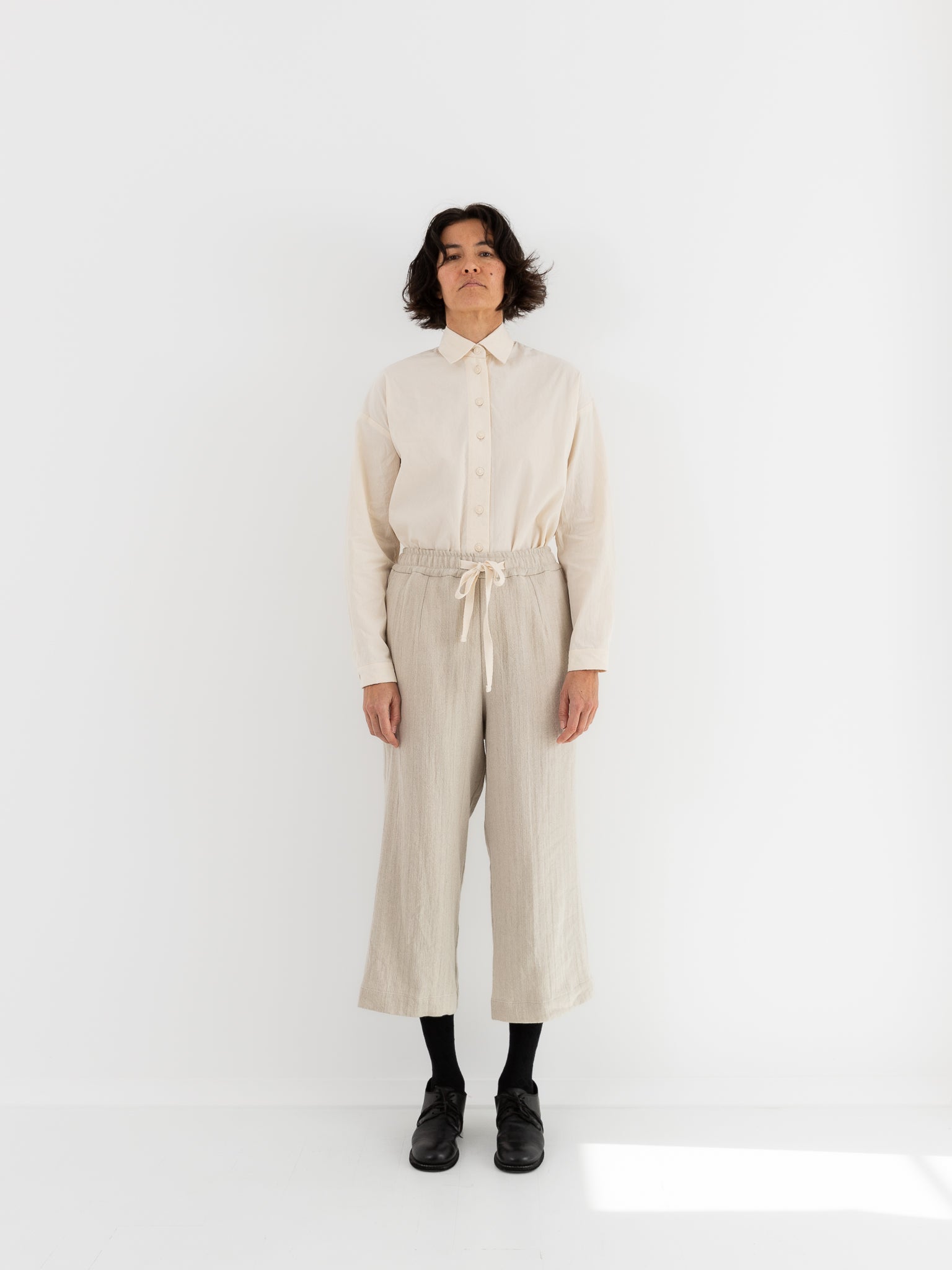 Der Antagonist Trouser 13 in Natural - DER ANTAGONIST at Worthwhile - shop PANT