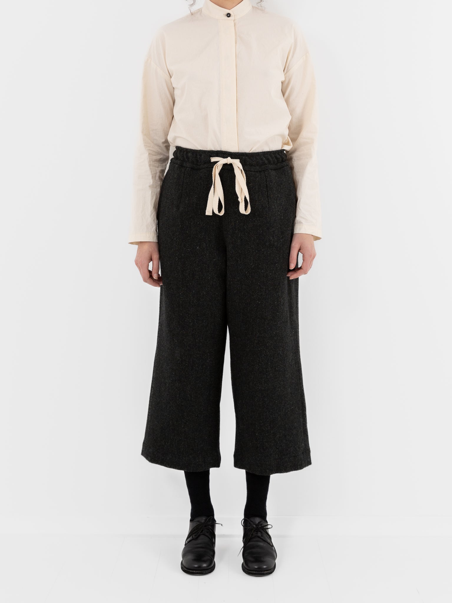 Der Antagonist Pants 12 in Dark Forest - DER ANTAGONIST at Worthwhile - shop PANT