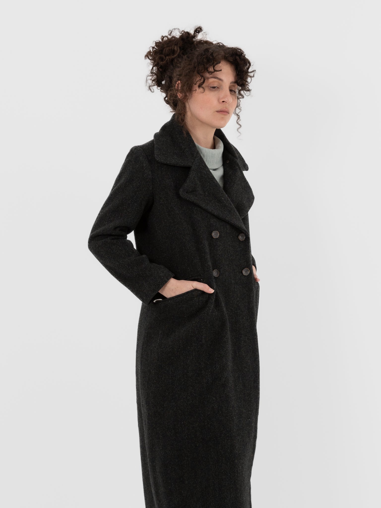 Der Antagonist Coat 58 in Dark Forest - DER ANTAGONIST at Worthwhile - shop COAT