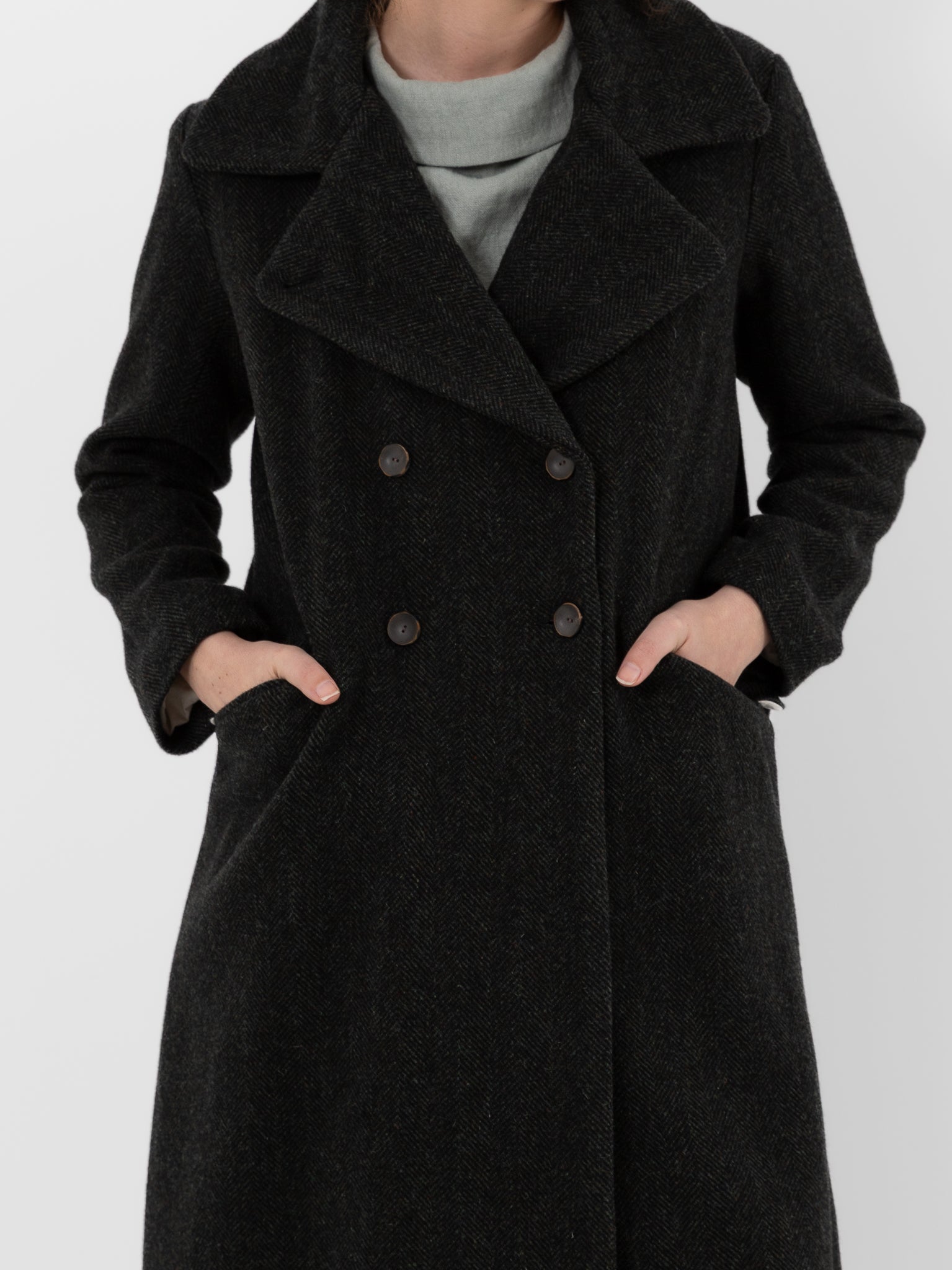 Der Antagonist Coat 58 in Dark Forest - DER ANTAGONIST at Worthwhile - shop COAT