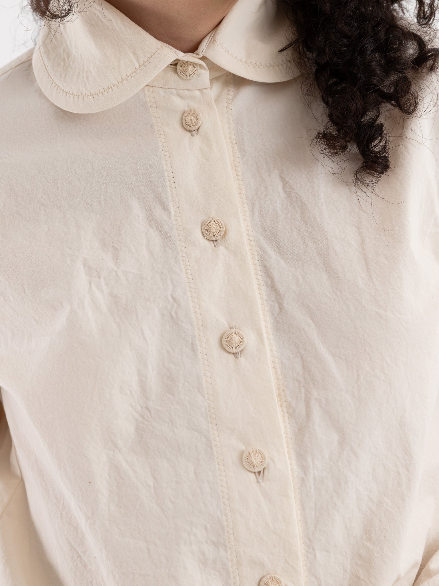 Der Antagonist Shirt in Natural - DER ANTAGONIST at Worthwhile - shop TOP