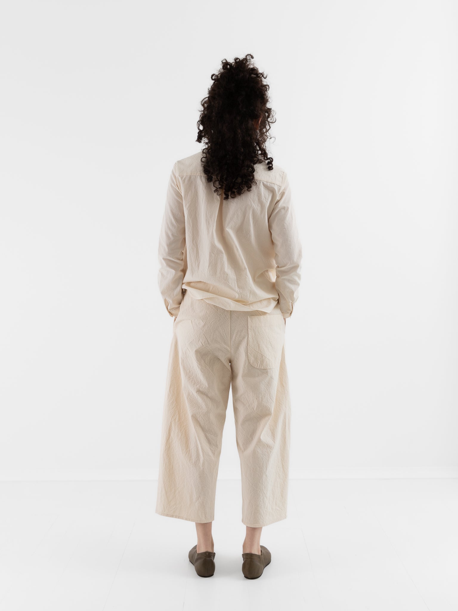 Der Antagonist Pants in Natural - DER ANTAGONIST at Worthwhile - shop PANT