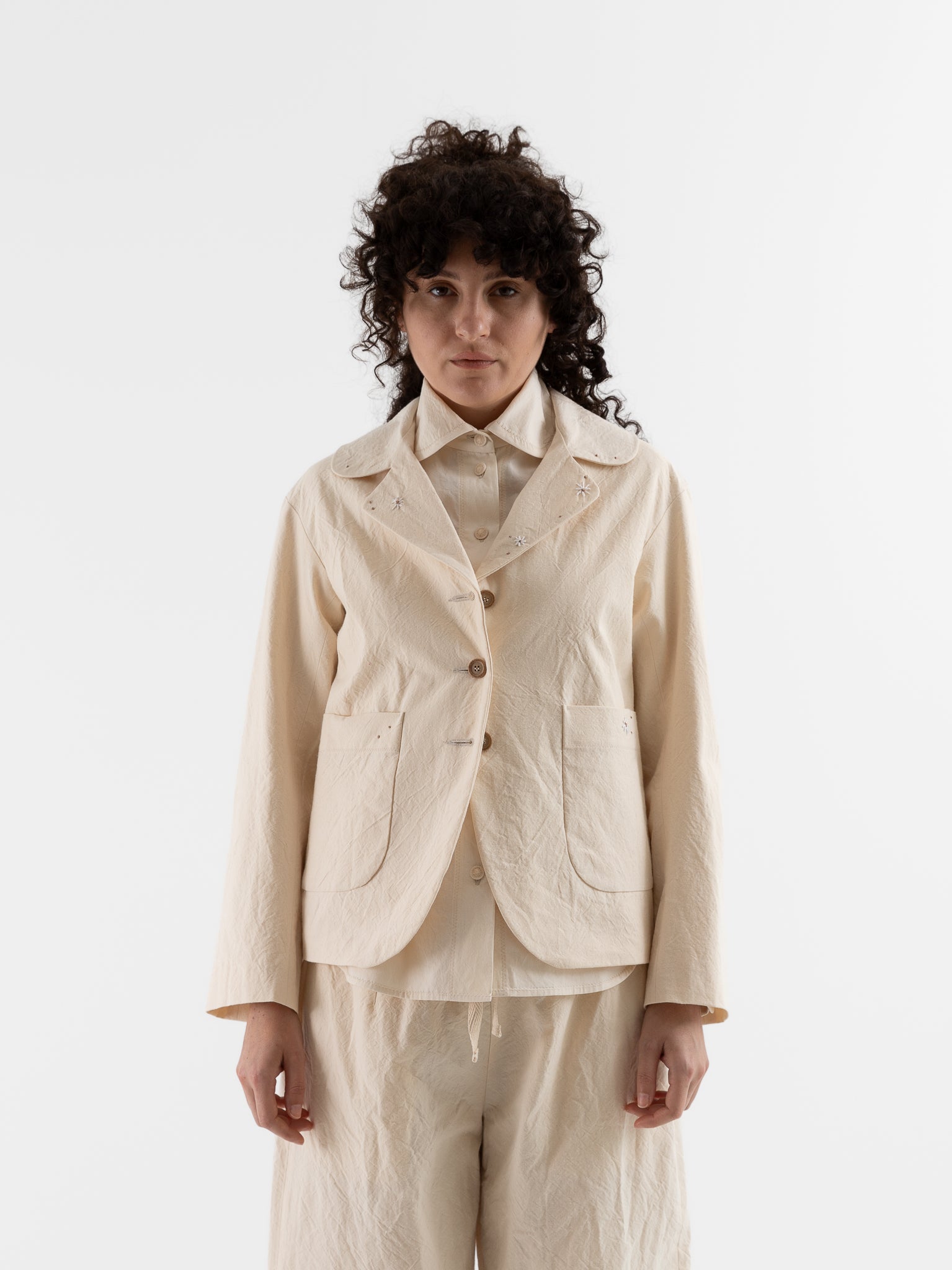 Der Antagonist Jacket in Natural - DER ANTAGONIST at Worthwhile - shop JACKET