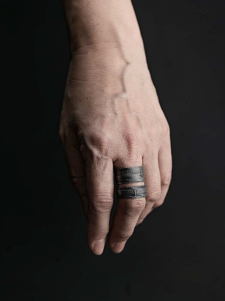 Detaj Bandage Ring VTGR06 in Vintage Silver - DETAJ at Worthwhile - shop RINGS