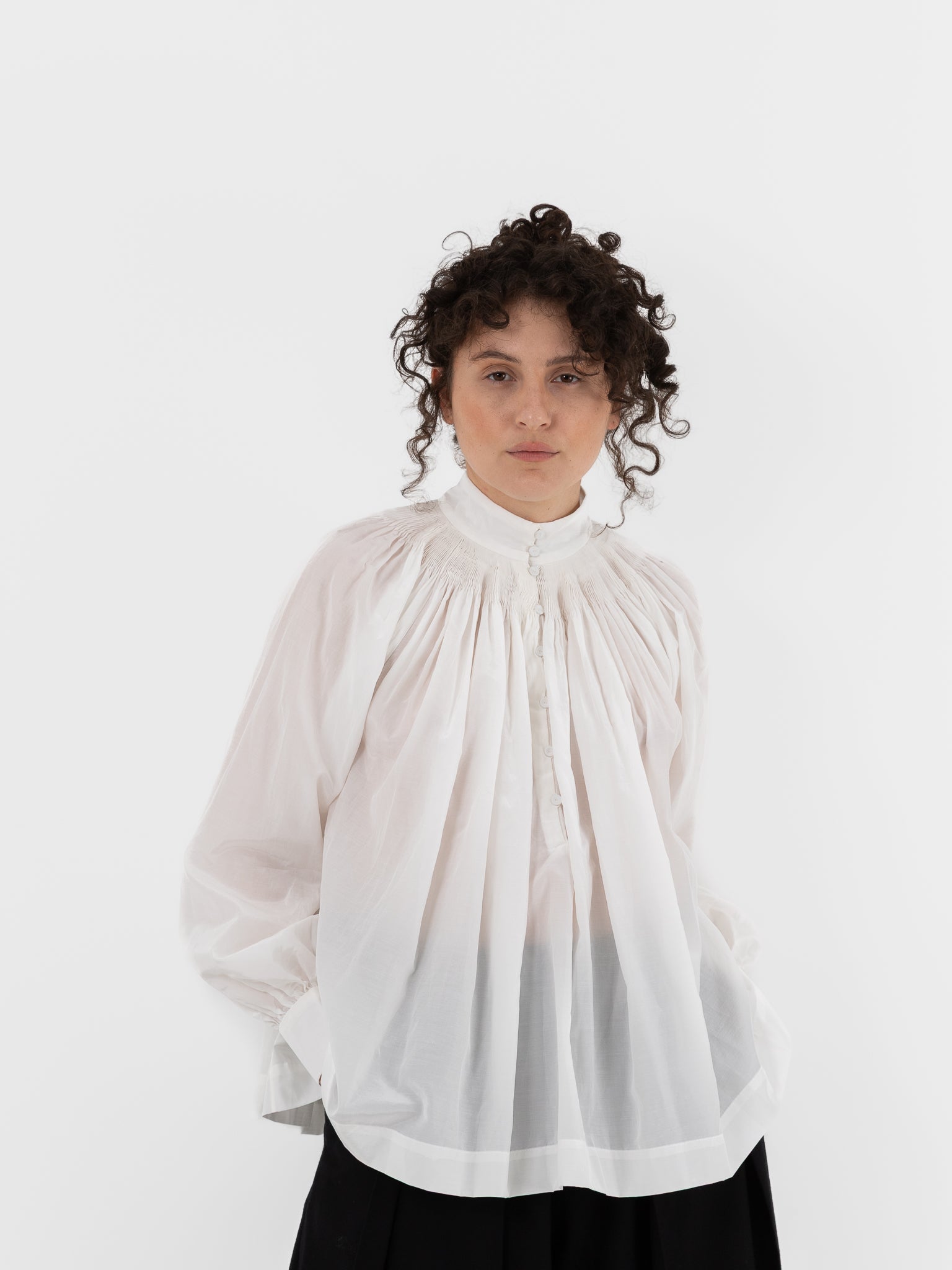École De Curiosités Anne Shirt in Off White - ECOLE DE CURIOSITES at Worthwhile - shop TOP