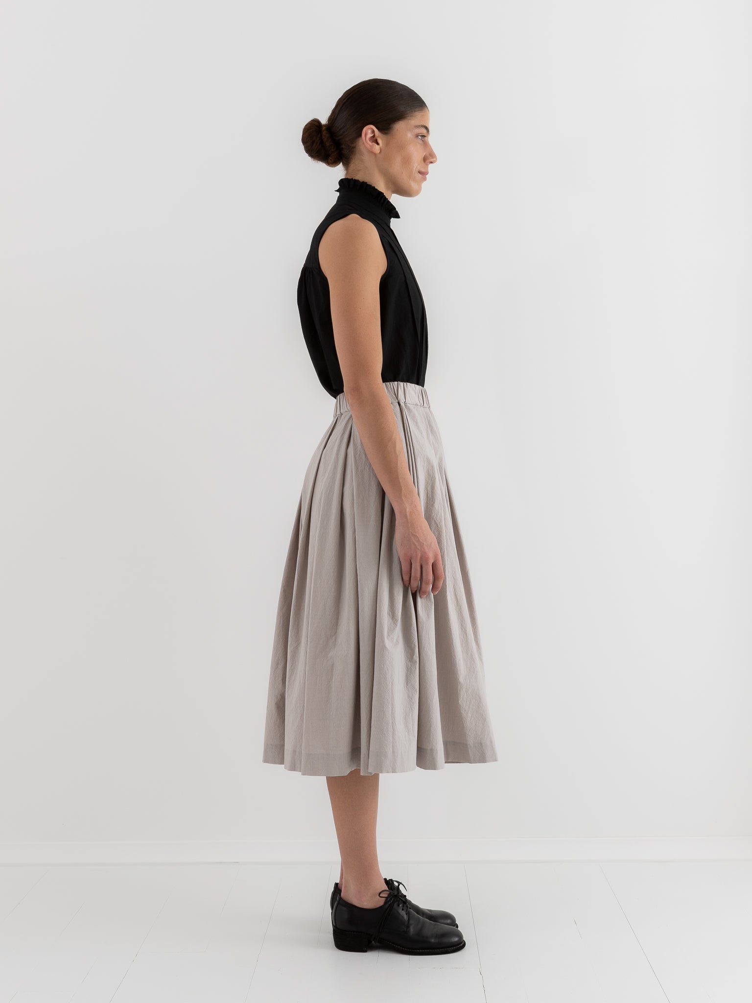 École De Curiosités Solange Skirt in Light Grey - ECOLE DE CURIOSITES at Worthwhile - shop SKIRT