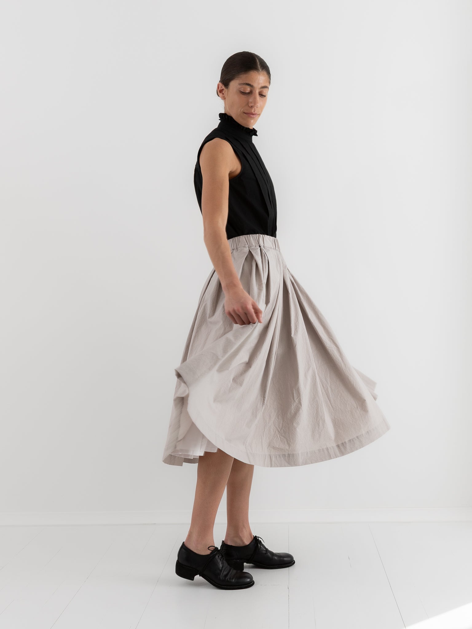École De Curiosités Solange Skirt in Light Grey - ECOLE DE CURIOSITES at Worthwhile - shop SKIRT